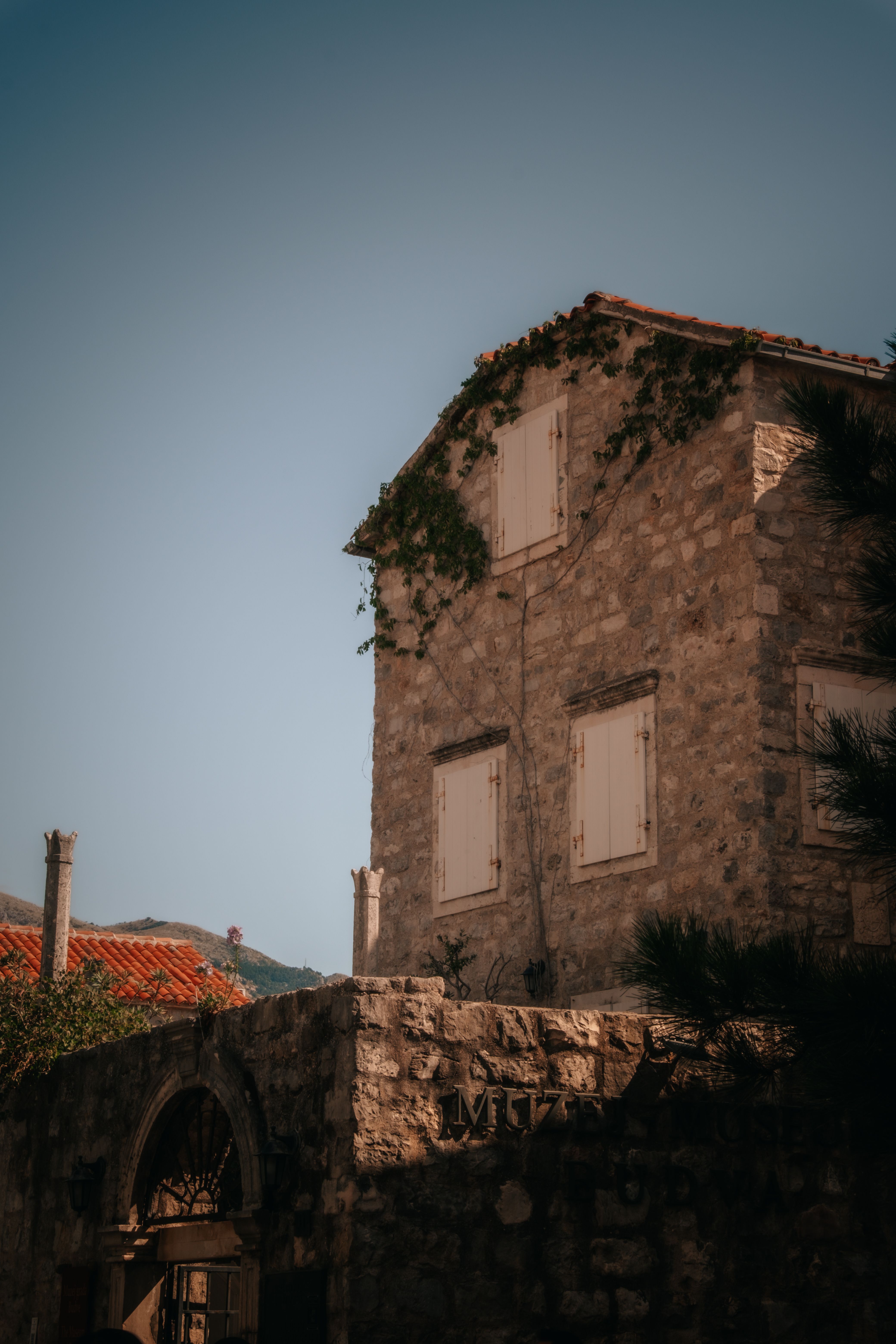 Historic Stone House in Mediterranean Setting · Free Stock Photo