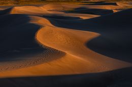 Arid landscape frame by Sergey Guk on Pexels