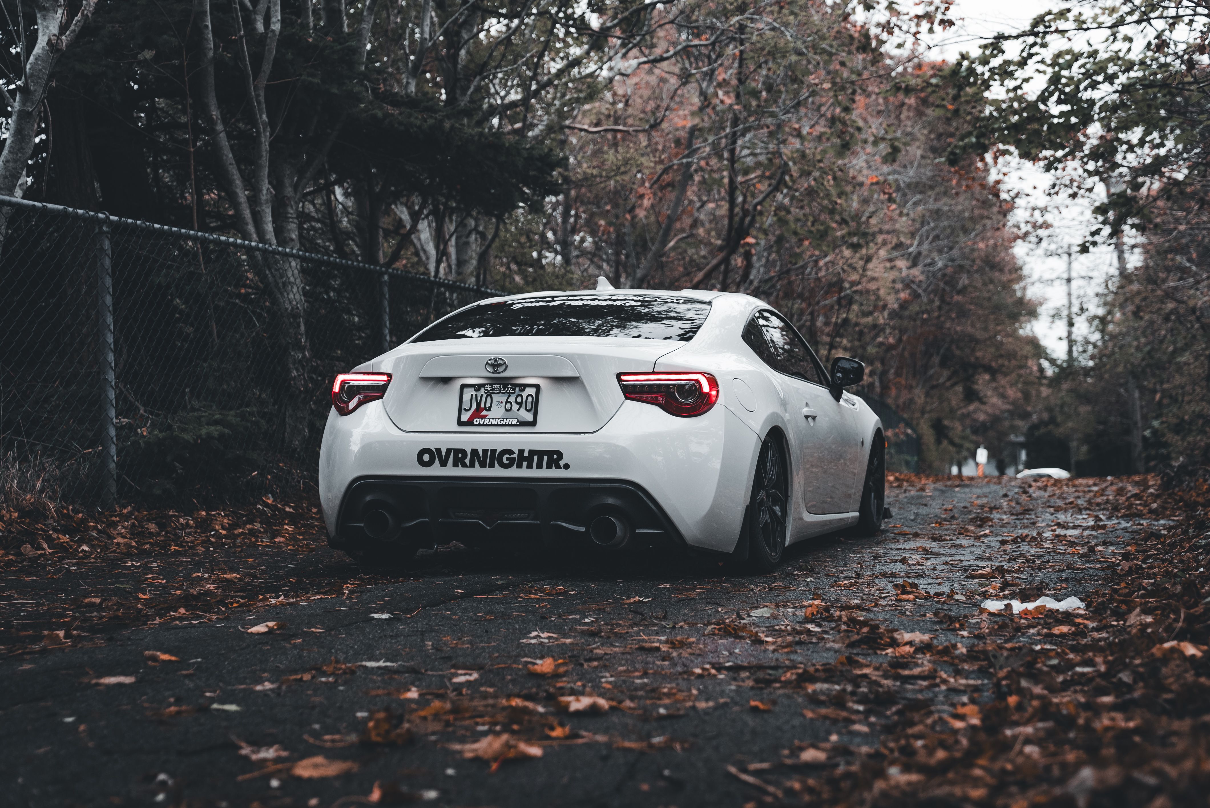 Toyota recalls over 1M vehicles over backup camera issues — Photo by Erik Mclean on Pexels