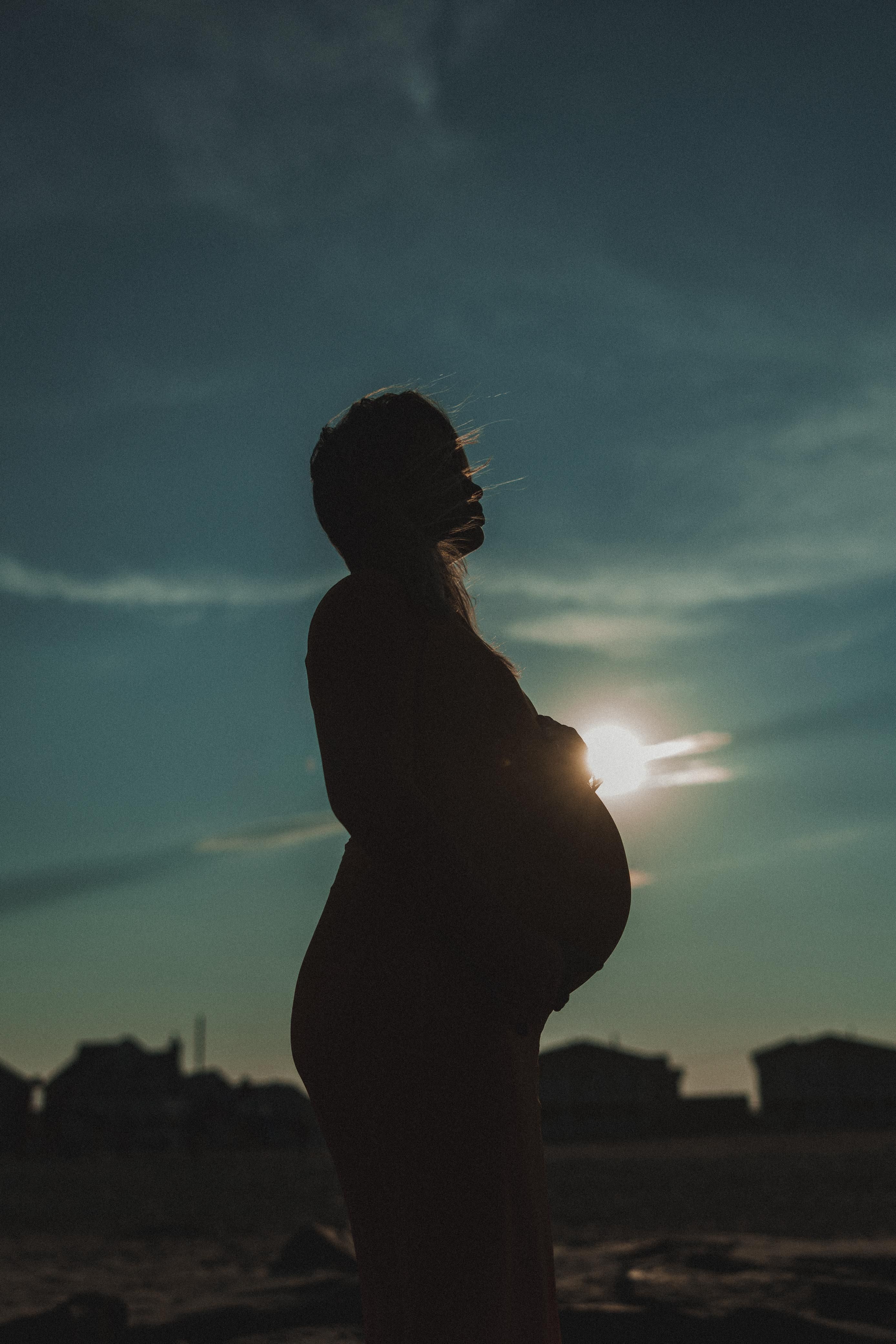 Mom Expecting Photos, Download The BEST Free Mom Expecting Stock Photos ...