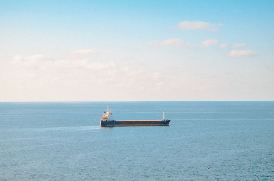 Iran masked forces ship seizing staged video