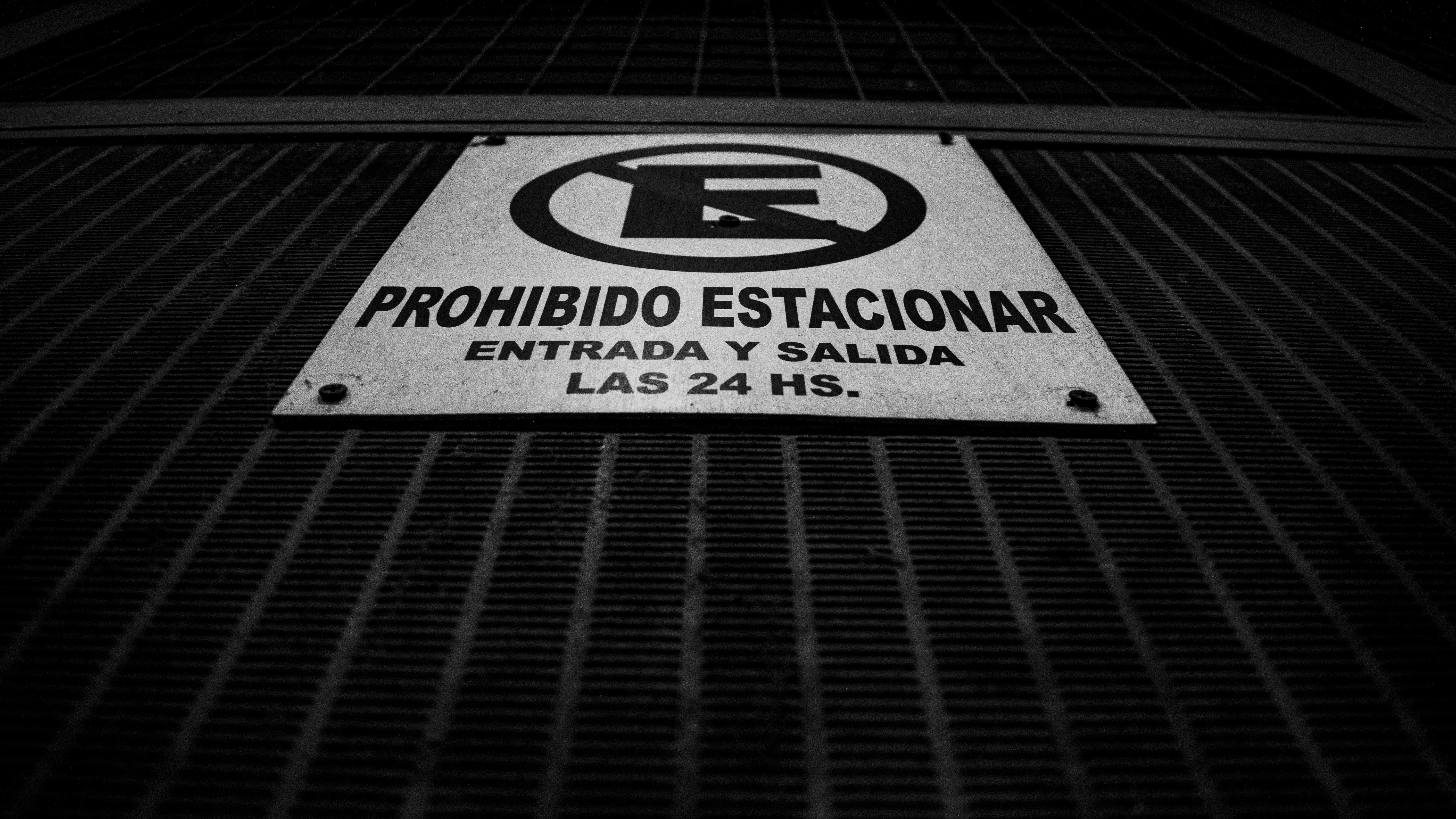¿Por qué Alibaba ha prohibido el uso de Claude Code? Un giro inesperado en el mundo de la inteligencia artificial