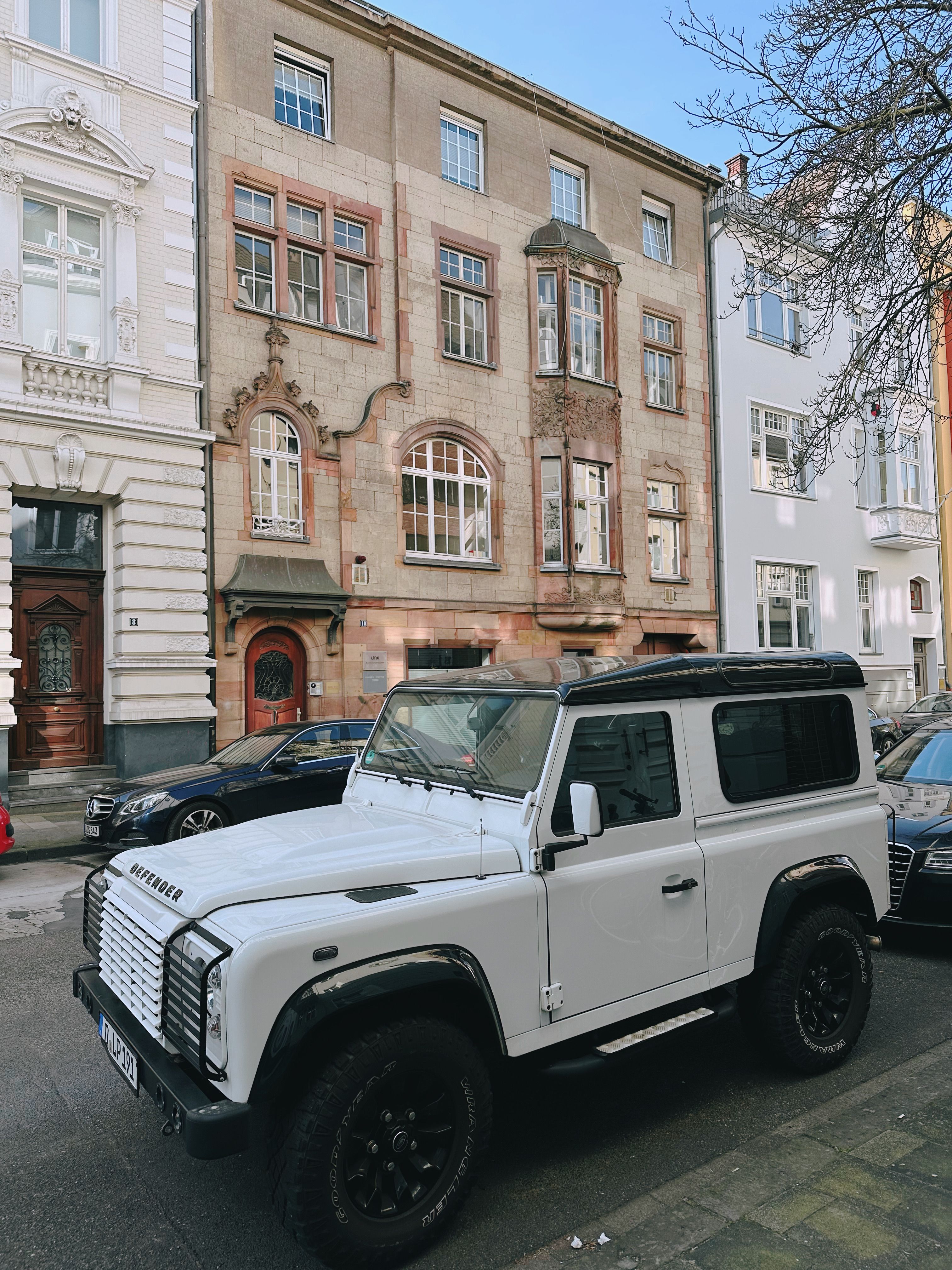 Luxury Land Rover Defender in Milan · Free Stock Photo
