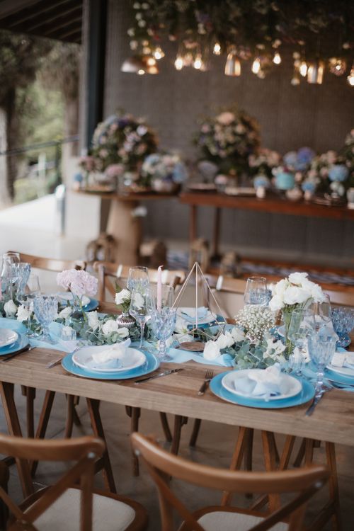 Elegant Outdoor Wedding Reception Table Setup · Free Stock Photo