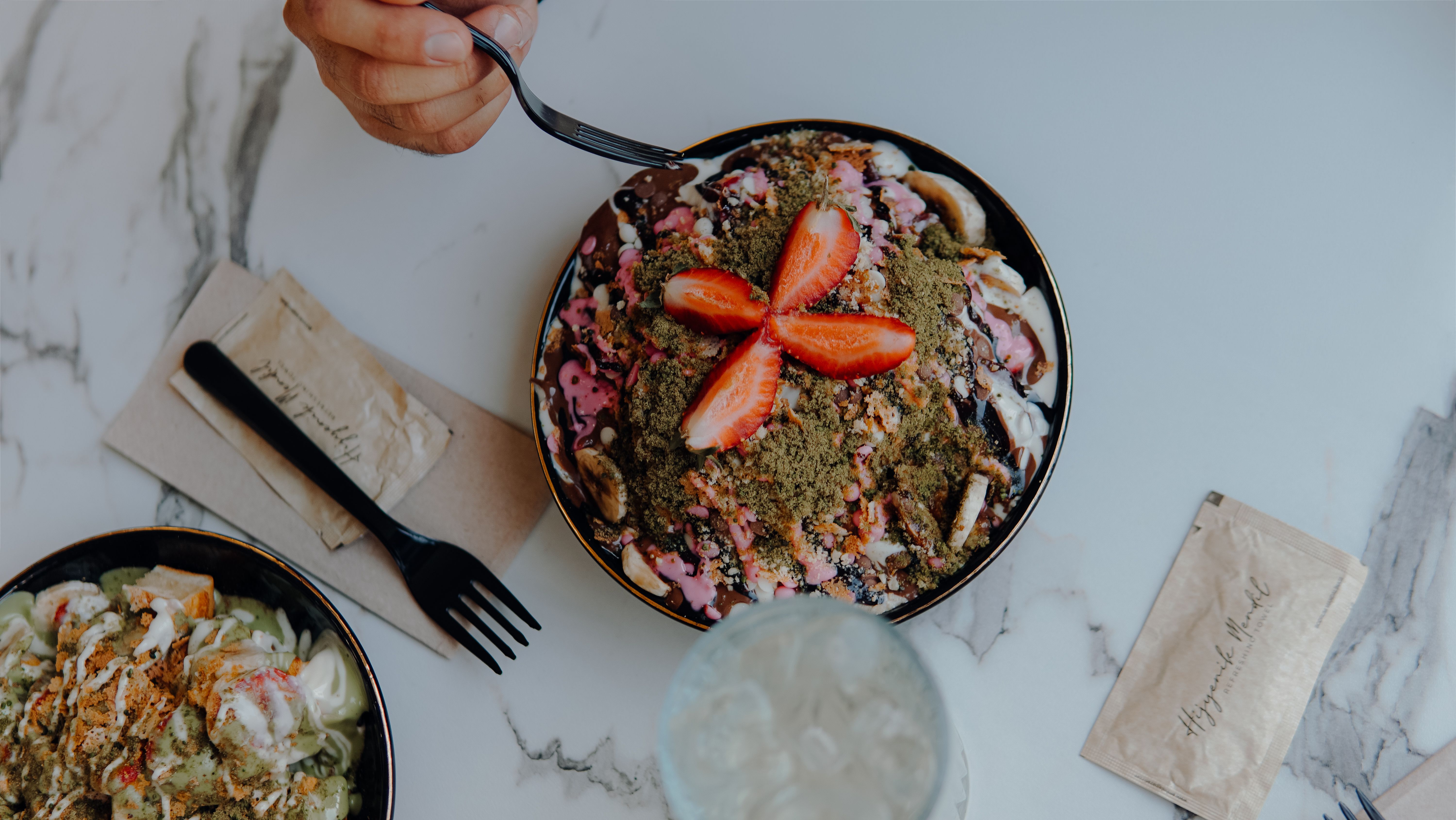 How Millennial Consumer Dominance Is Reshaping Restaurant Menus and Grocery Aisles