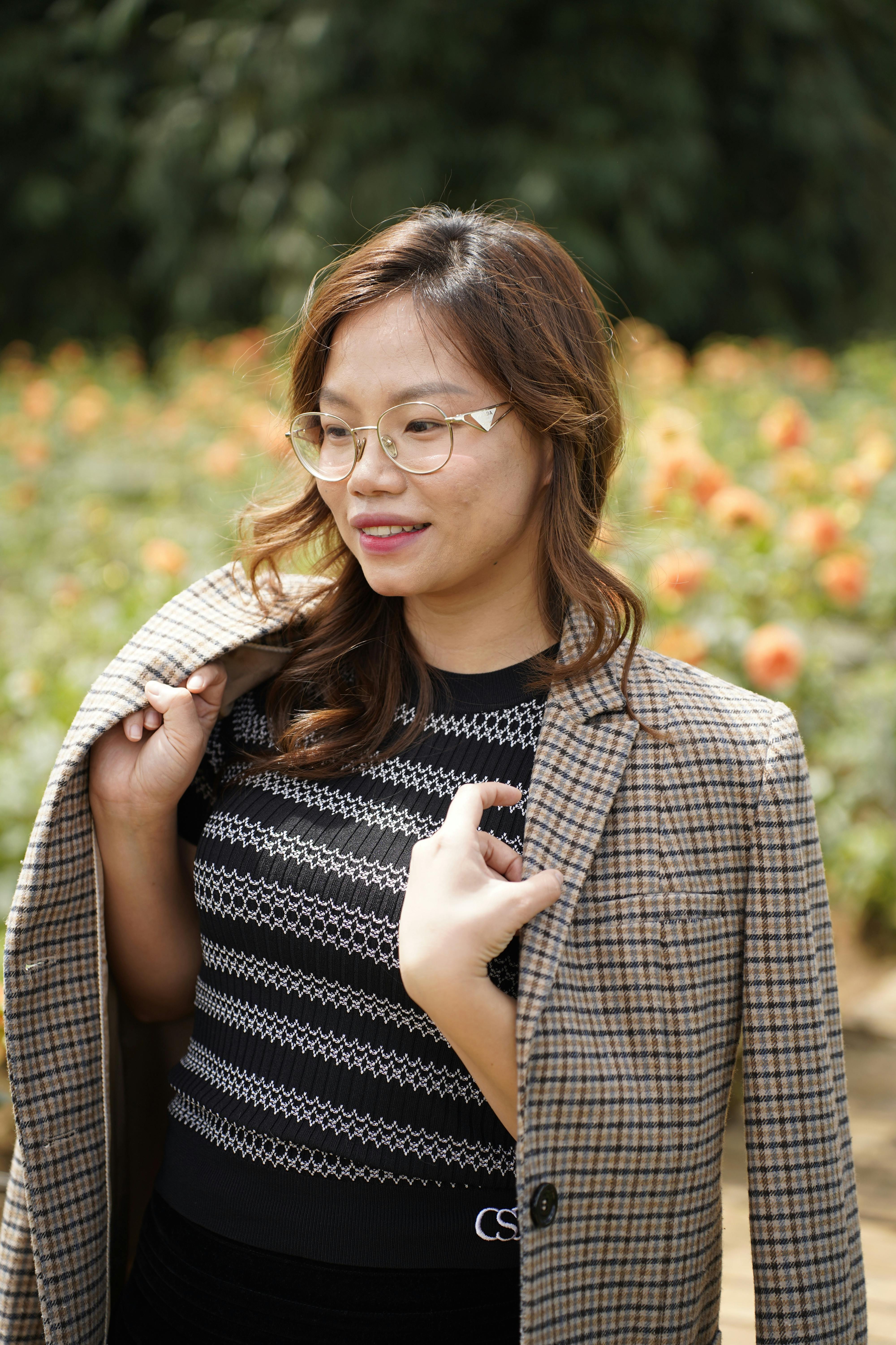 Image Ngọc Hà image beautiful image beautiful image beautiful image beautiful image beautiful image beautiful image beautiful image beautiful image beautiful - Young woman enjoying a day in a flower garden · Free Stock Photo