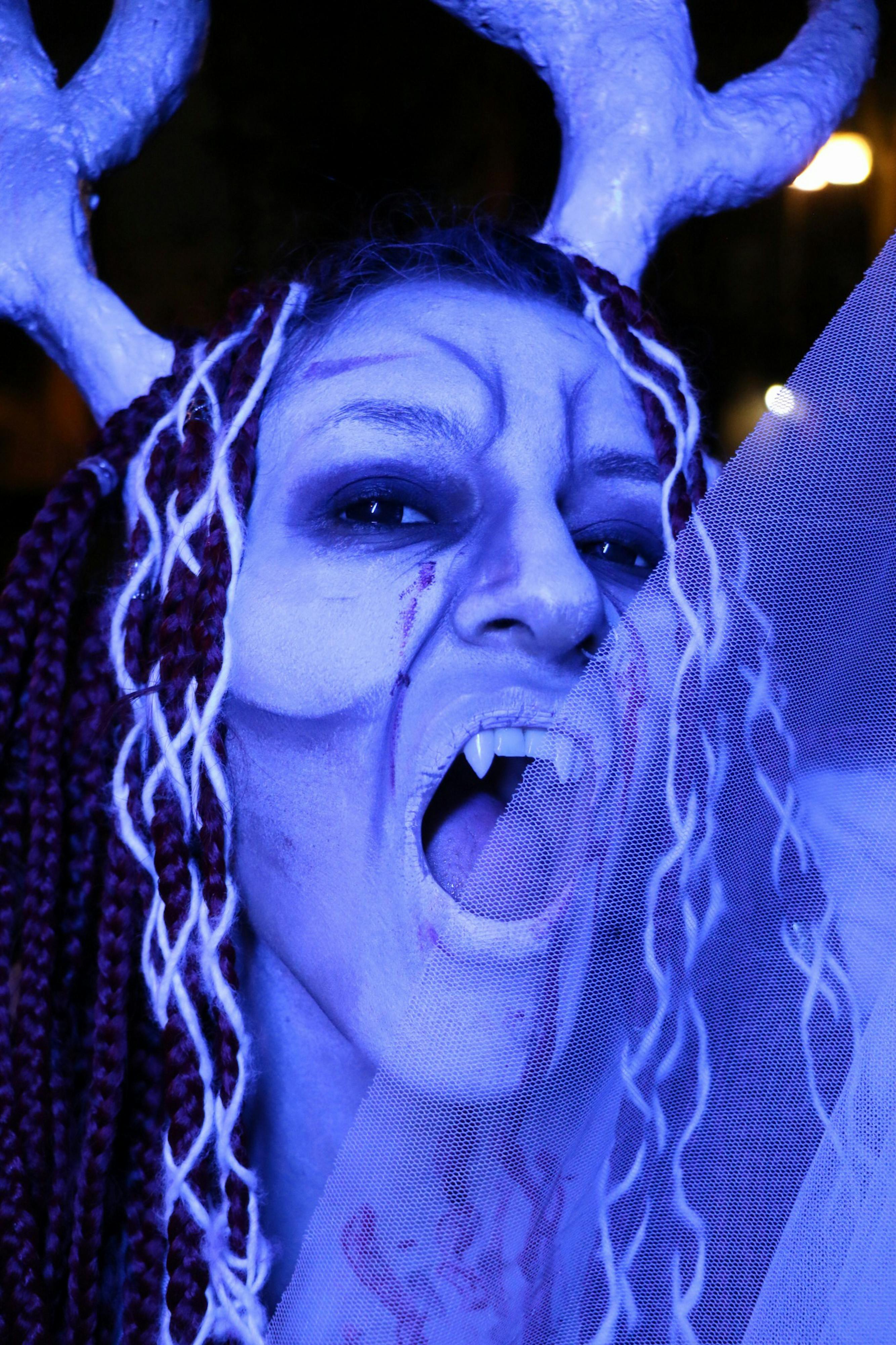 grátis Criatura De Fantasia Assustadora Com Chifres E Presas Foto profissional