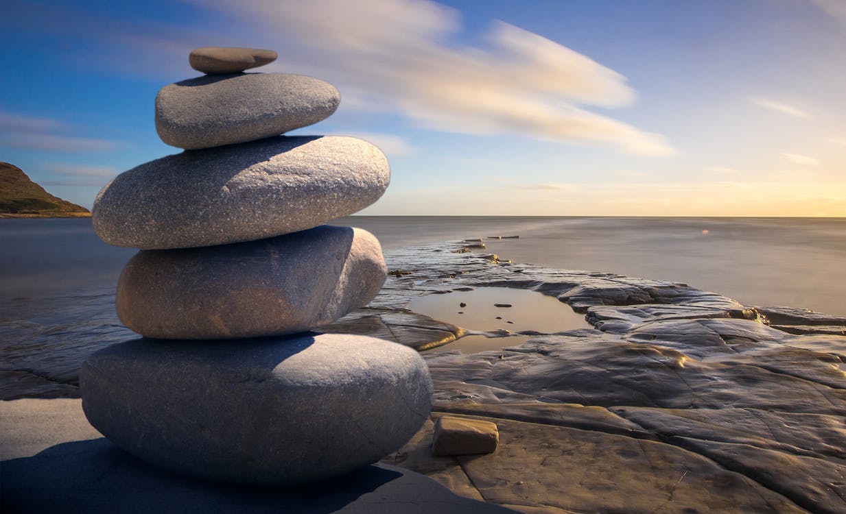 Apilado De Piedras Al Aire Libre