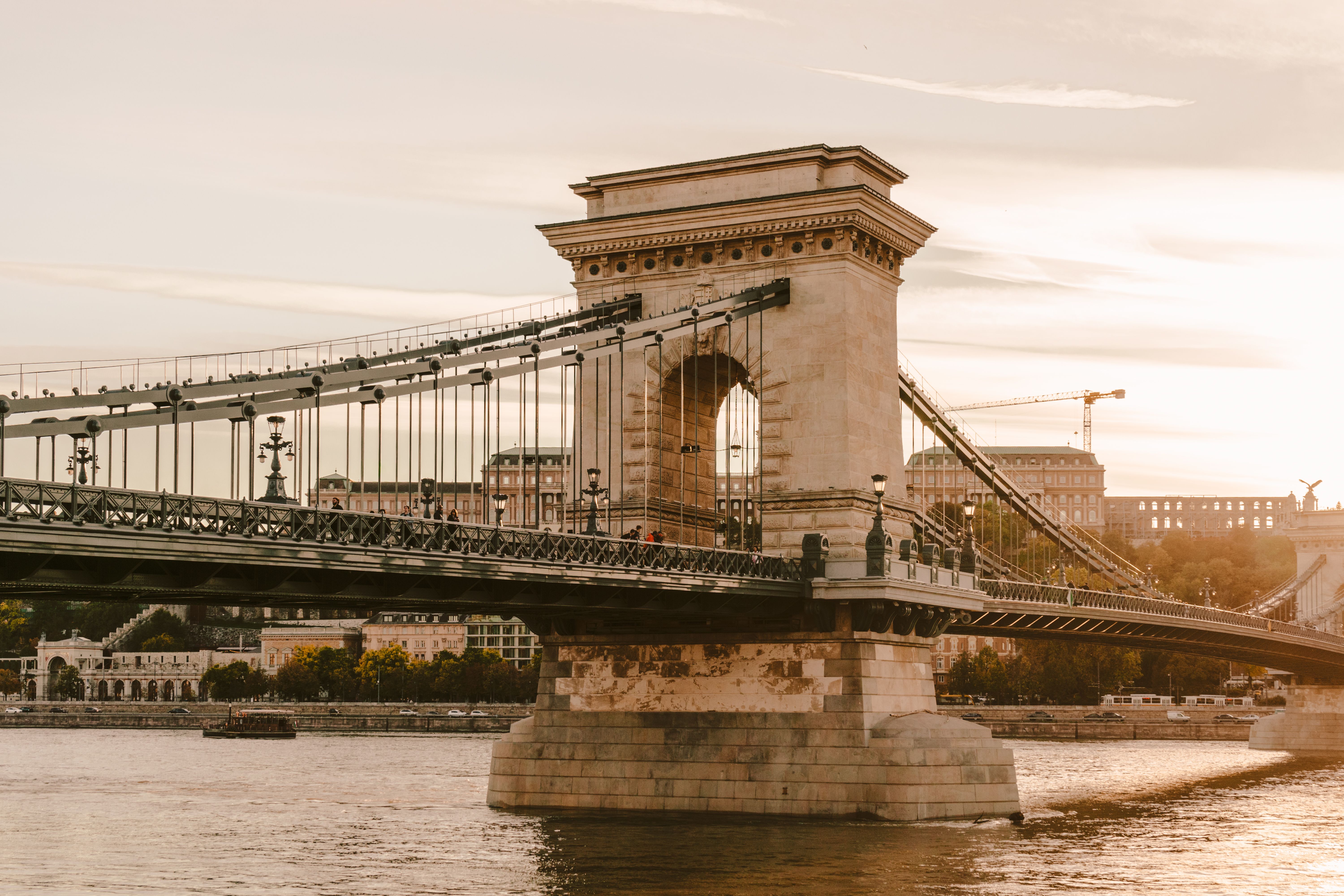 Podul cu Lanțuri Budapesta la apus de soare