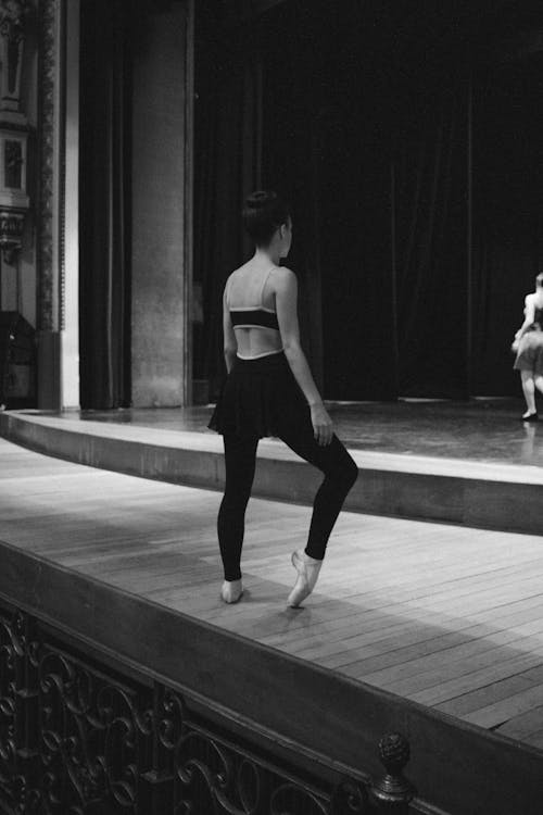 Gratuit Imagine de stoc gratuită din alb-negru, balerină, balet Fotografie de stoc