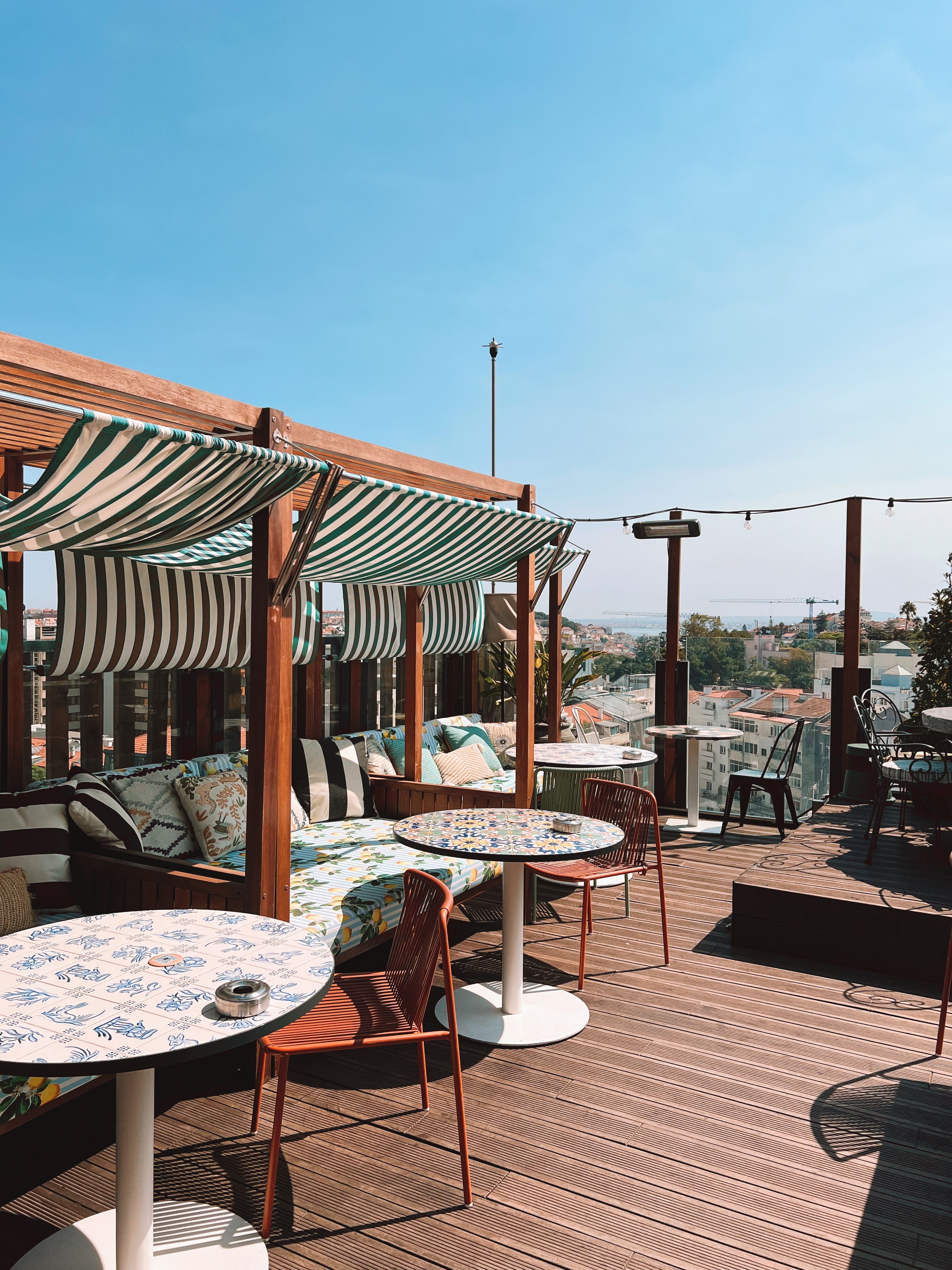 Maré Alta Rooftop prepara viagem musical aos anos 80 e 90