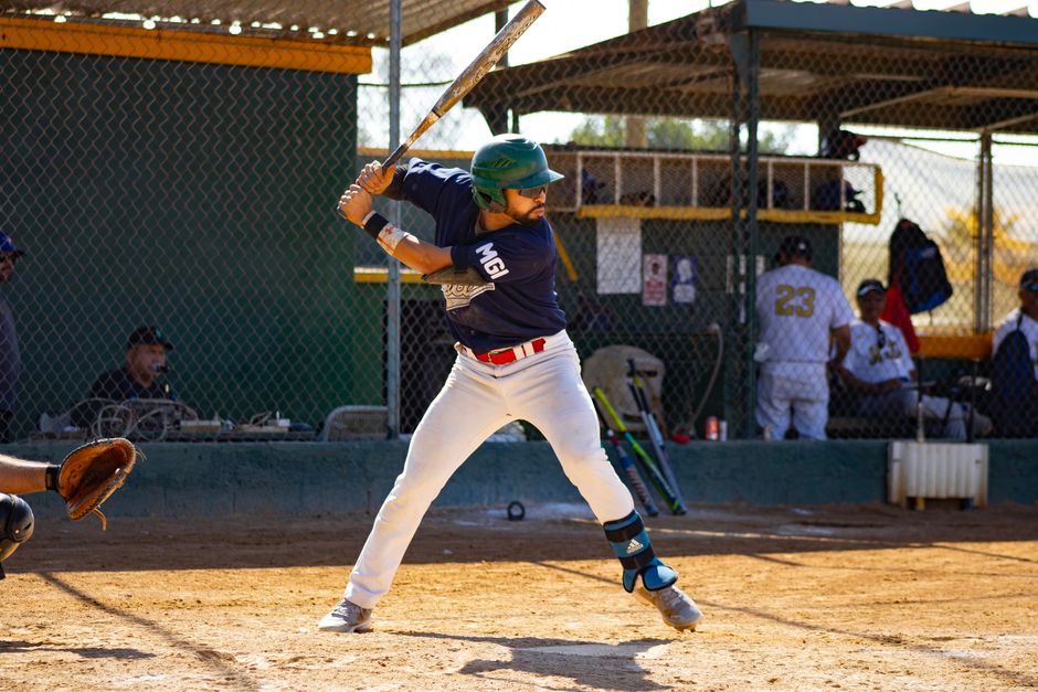 canario-batting-style