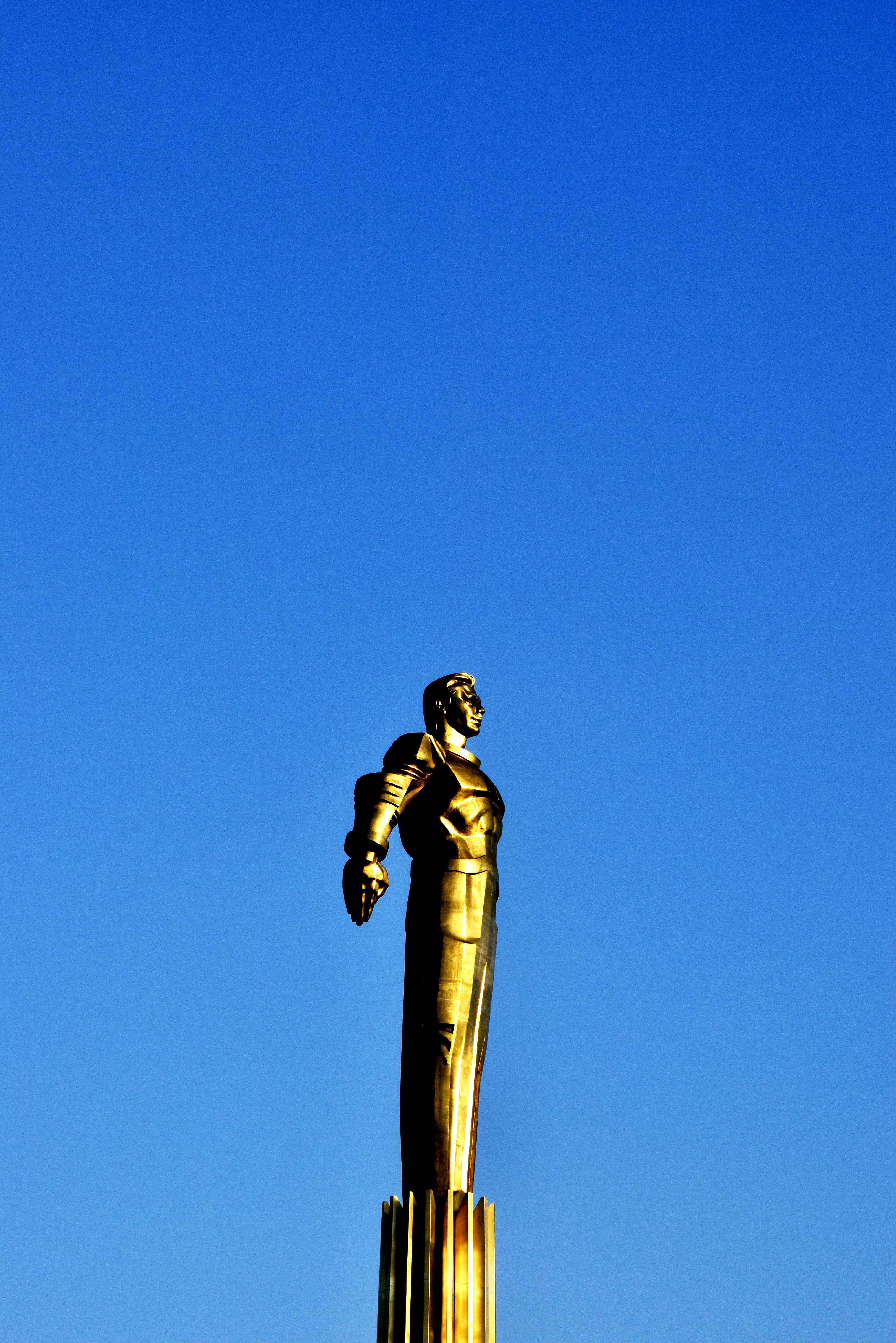The imposing Gagarin Monument stands tall against a vibrant blue sky in Moscow, Russia.