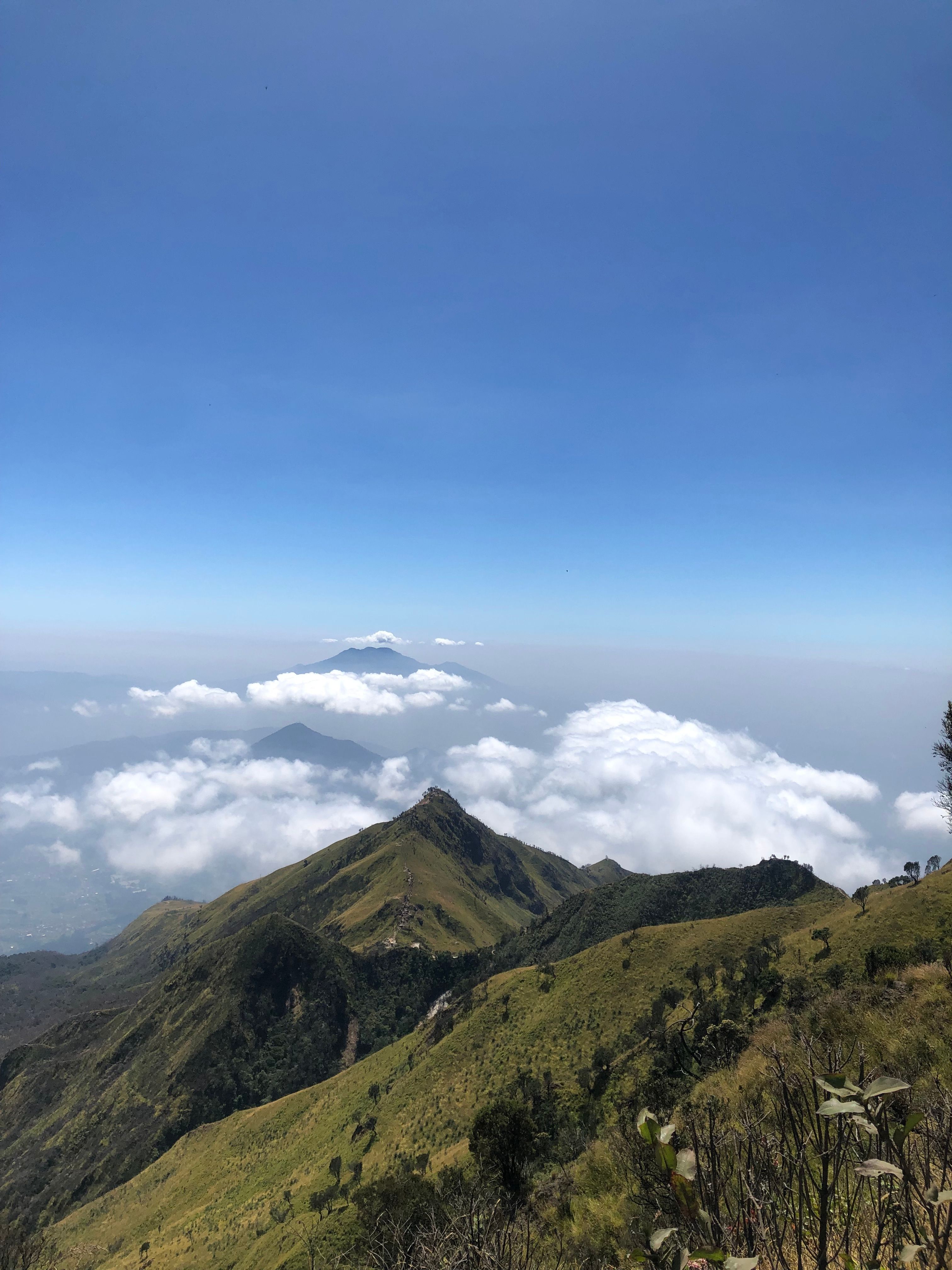 Majestic Mountain View in Central Java, Indonesia · Free Stock Photo