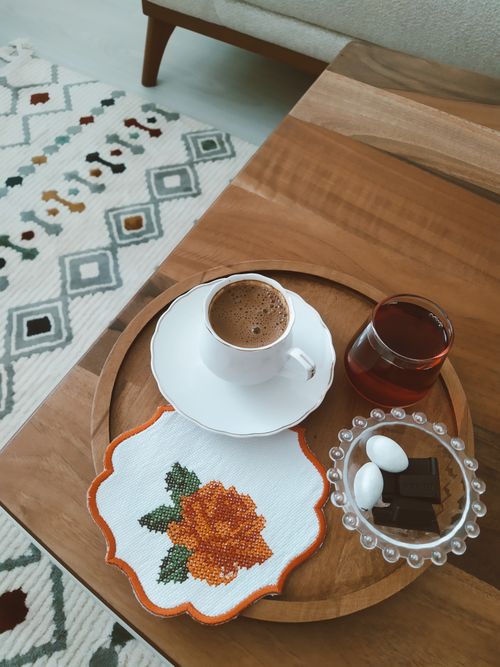 Free Top view of coffee and tea on a wooden tray with decorative mat. Perfect for cozy indoor settings. Stock Photo