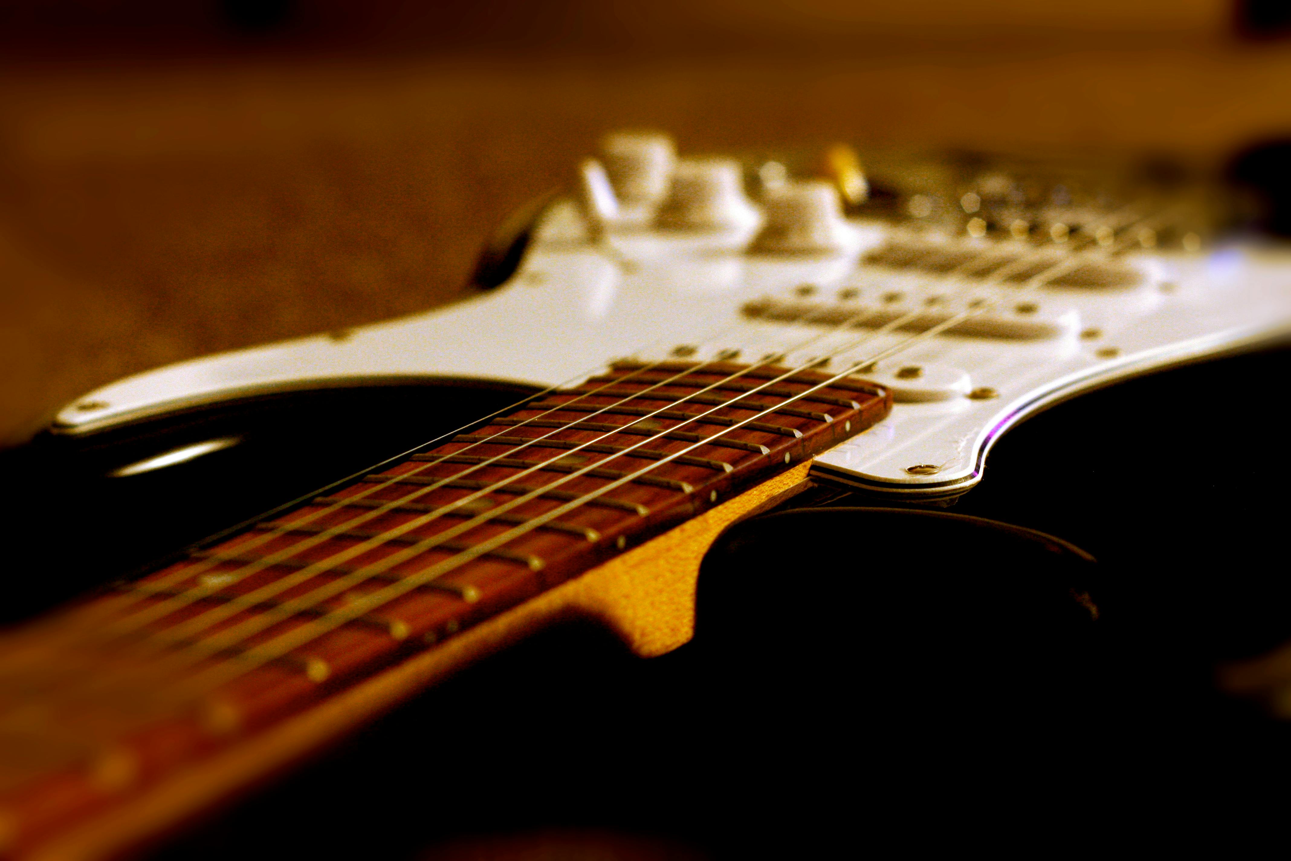 Free stock photo of electric guitar, guitar, guitar keyboard