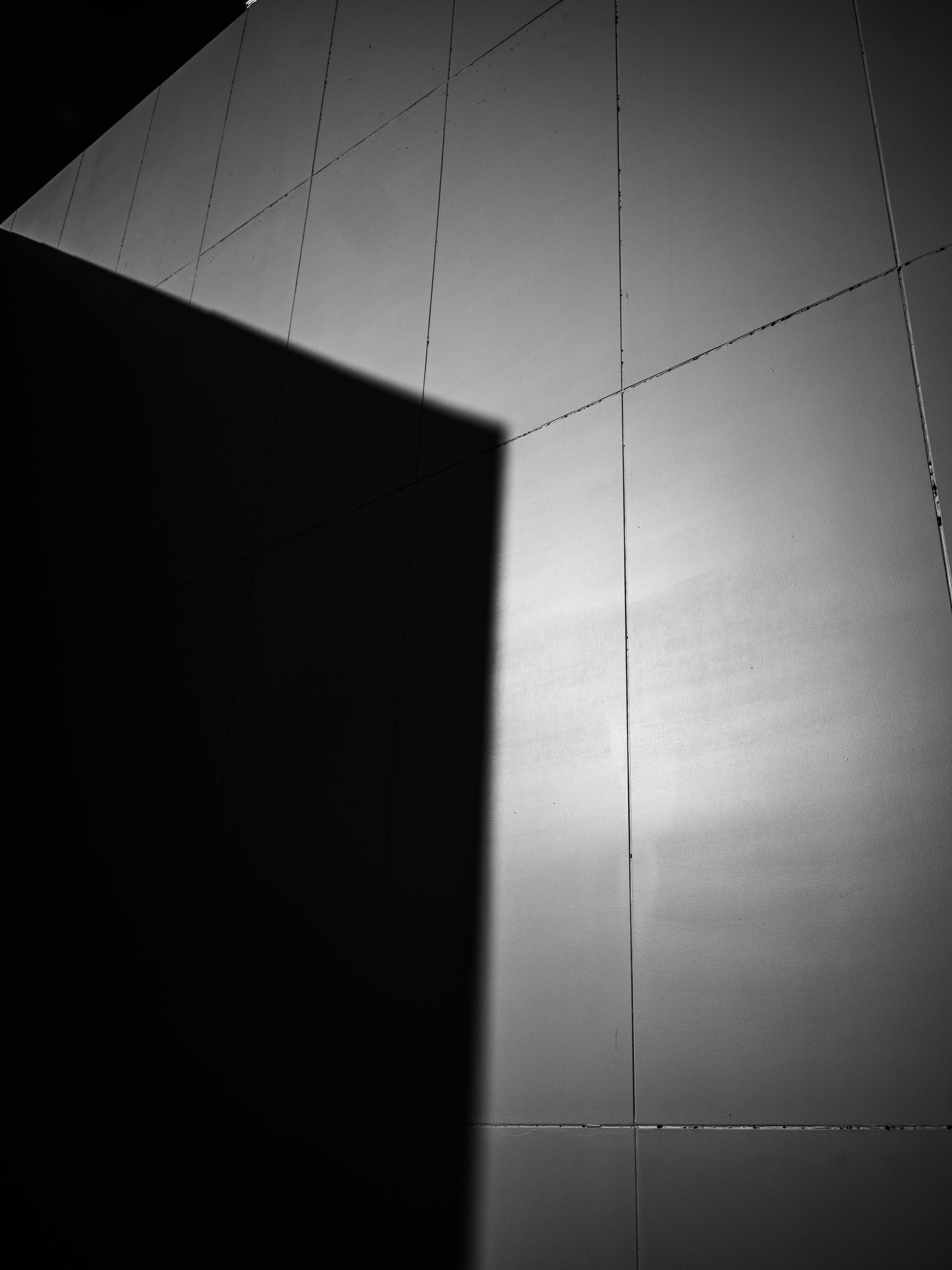 Gratis Parete Di Edificio Astratto Moderno Con Gioco Di Ombre Foto a disposizione