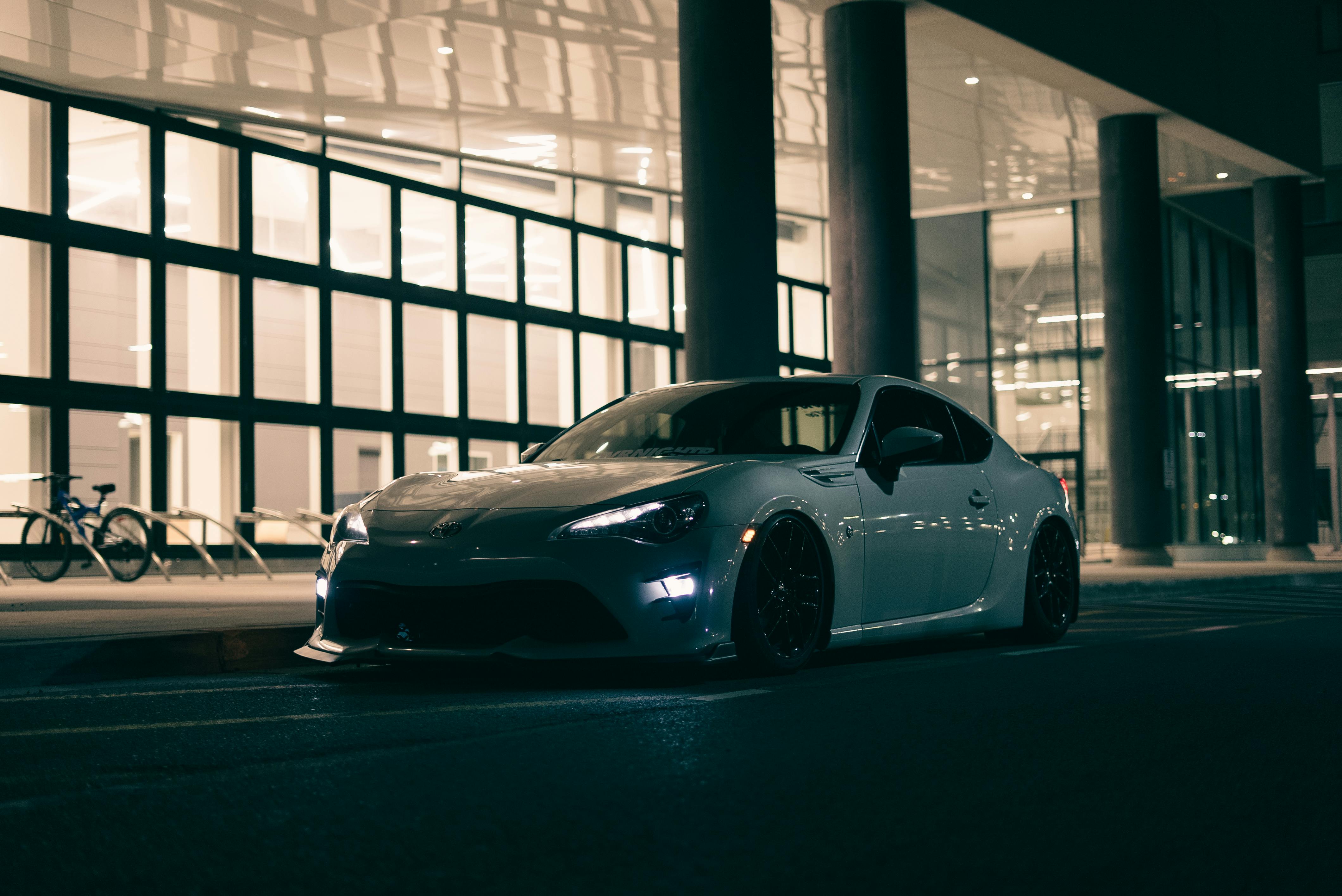 fitment architecture vehicle parts data — Photo by Erik Mclean on Pexels
