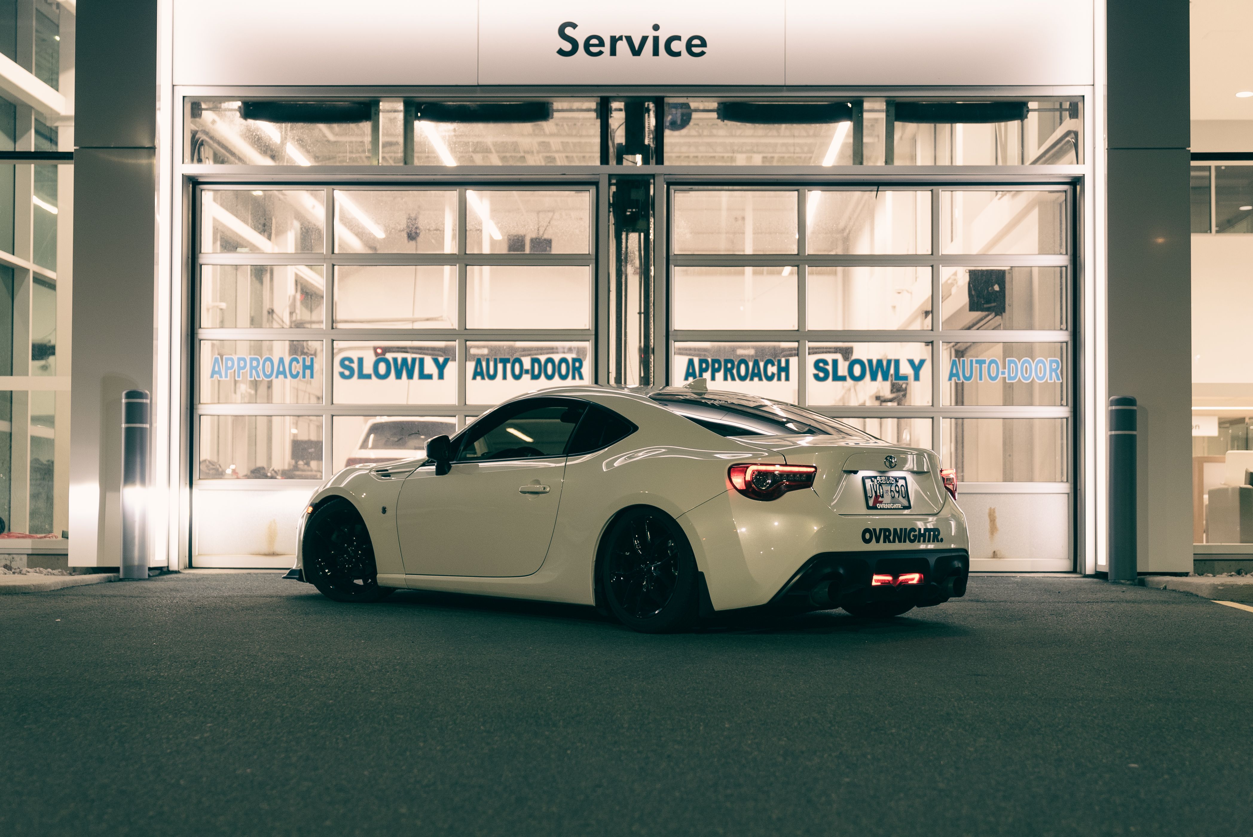 Clay’s Automotive Service Center Launches Expert Transmission Repair Service — Photo by Erik Mclean on Pexels