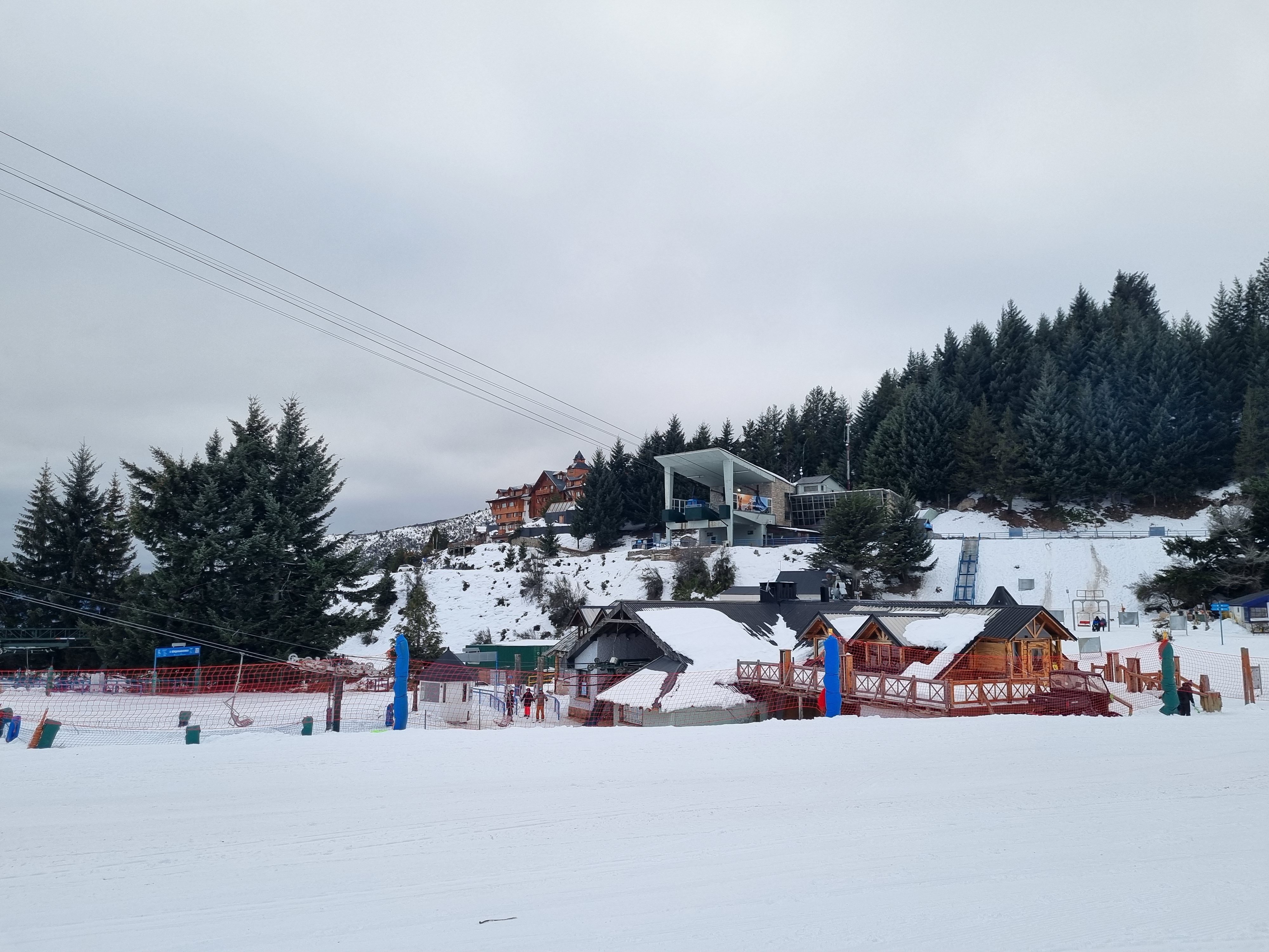 Winter Travel Guide: Best Places to Ski on a Budget