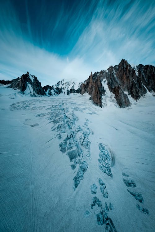 Foto Delle Montagne Innevate