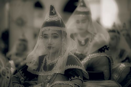 Free Elegant portrait of a traditional Manipuri dancer adorned in cultural attire during a performance. Stock Photo