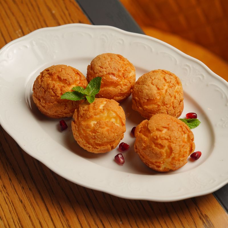 Huevos Reales Cream Puff with Candied Orange