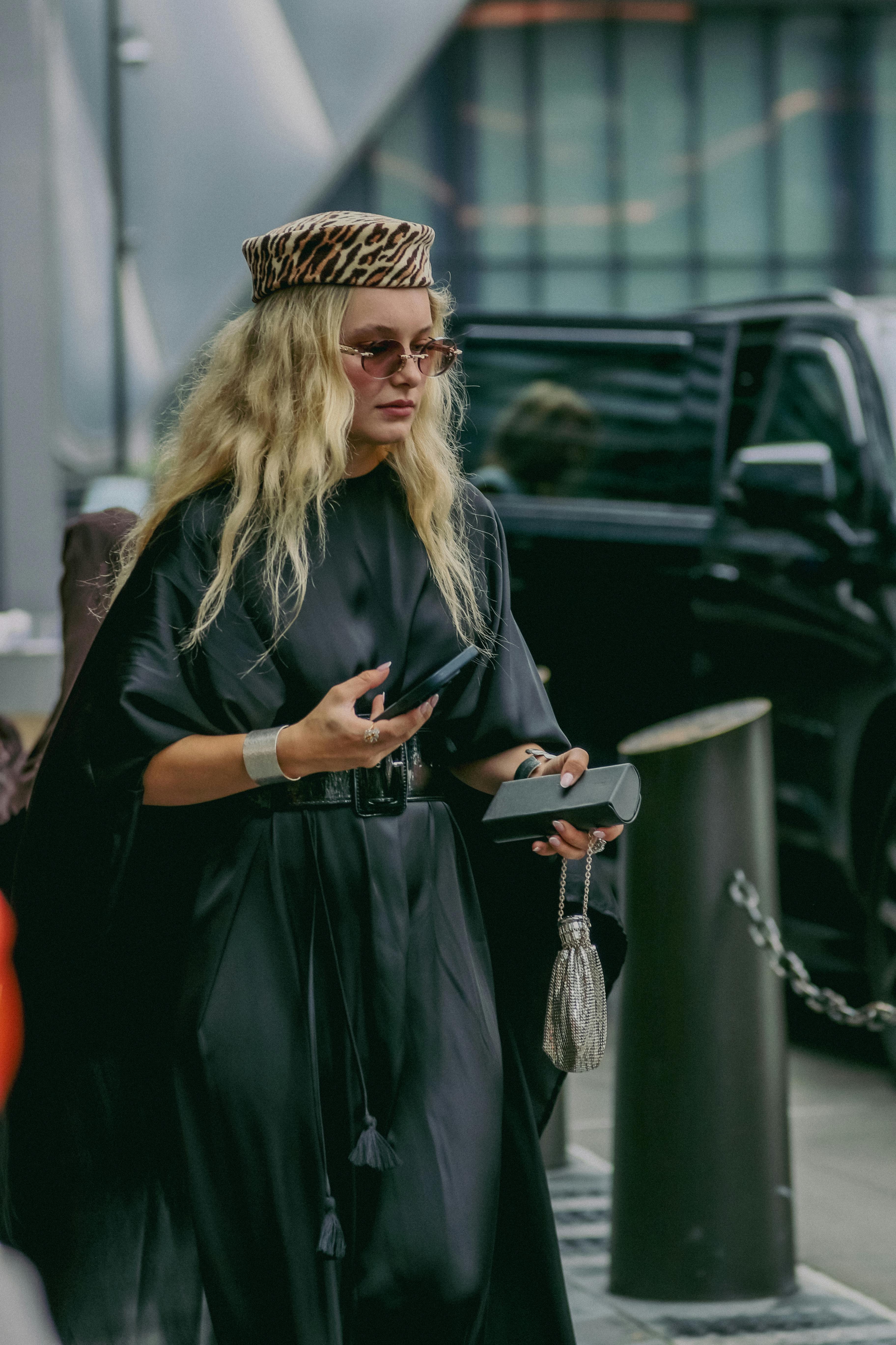 chic fashionista on new york street