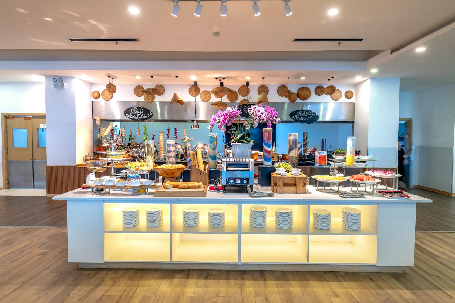 Fleet Eats ghost kitchen delivery