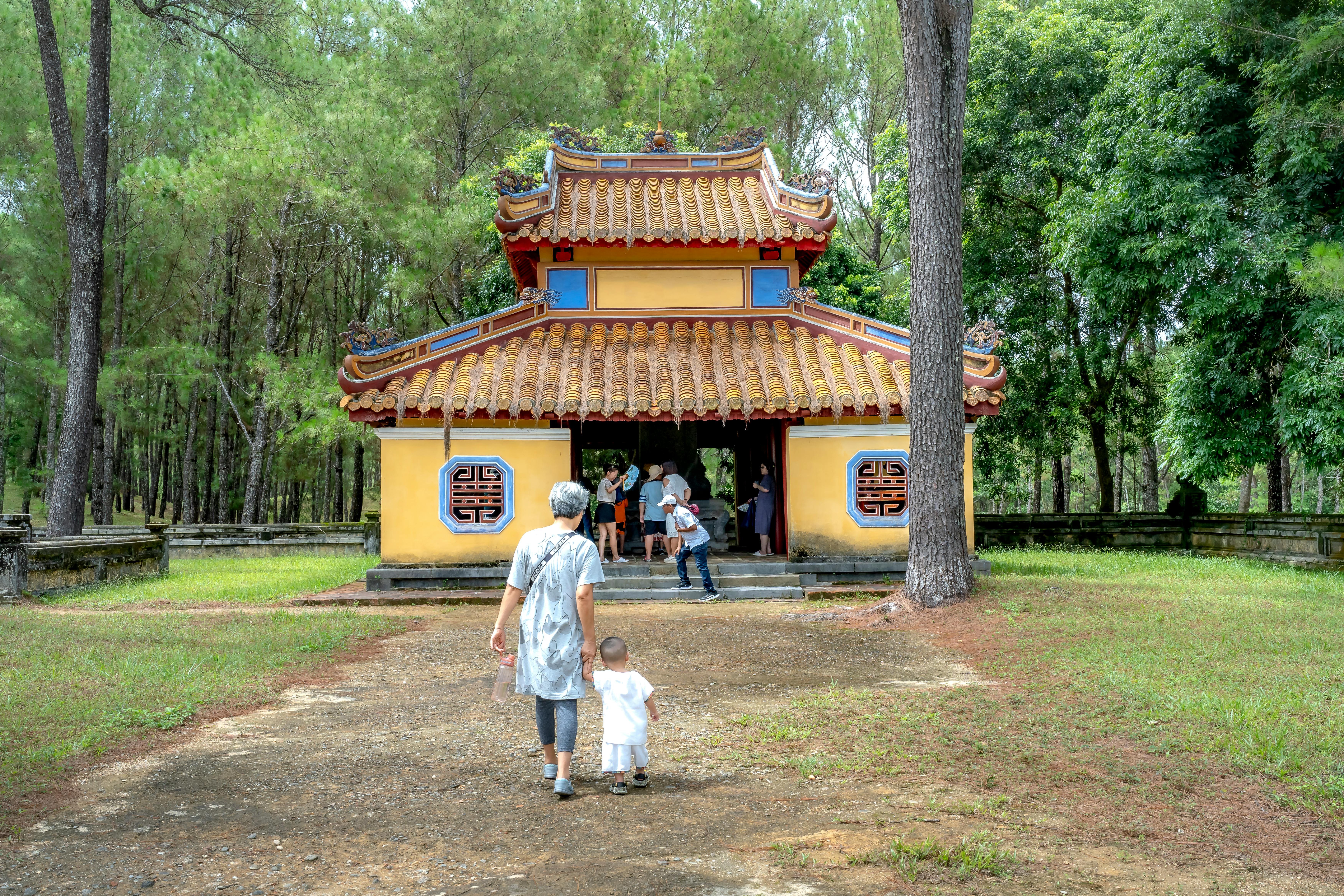 Family Travel in Asia: A Santa Cruz Family’s 3-Month Adventure — Photo by Quang Nguyen Vinh on Pexels