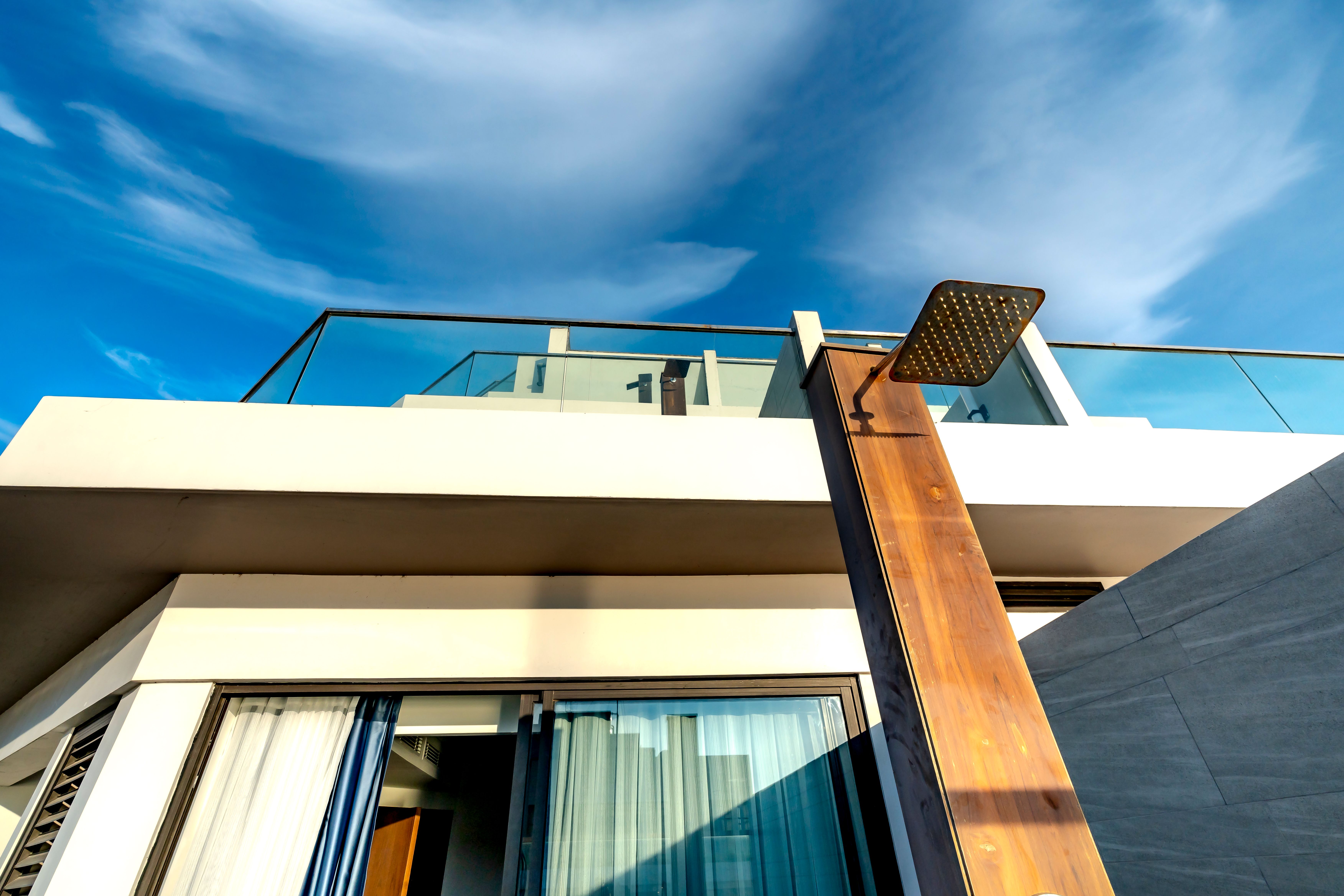 Photo inspiration: Gallery Detail: Modern Luxury Terrace With Outdoor Shower