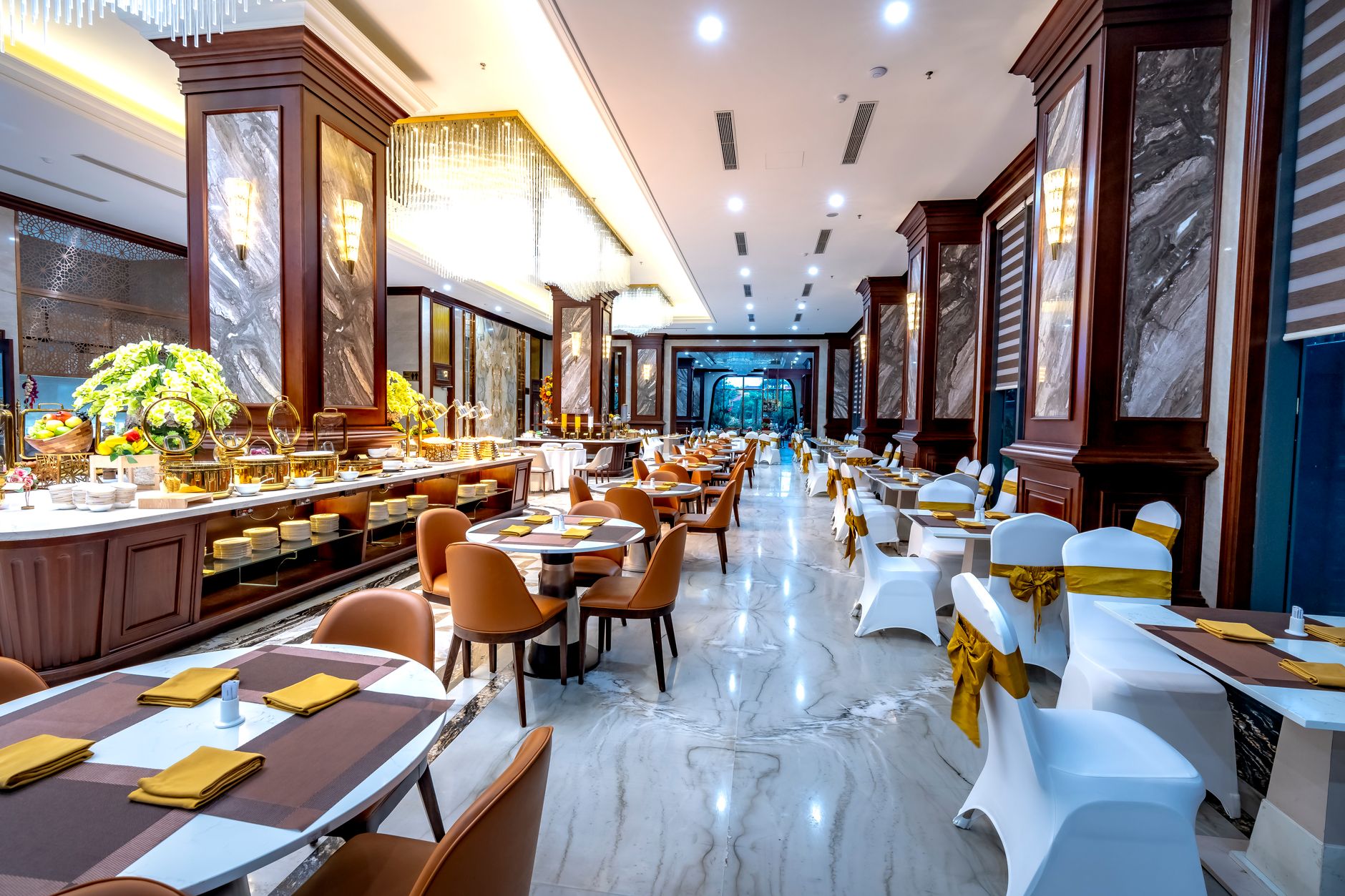 Restaurants are back, people are actually eating out again