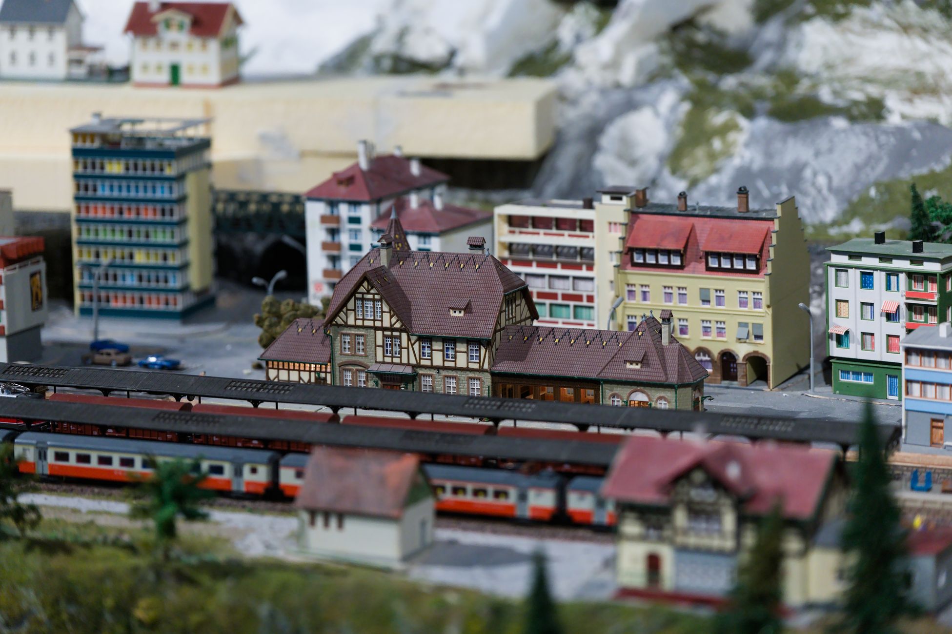 Miniatuurmuizenwereld 'Muizendrecht' gecreëerd in Hoogerheide