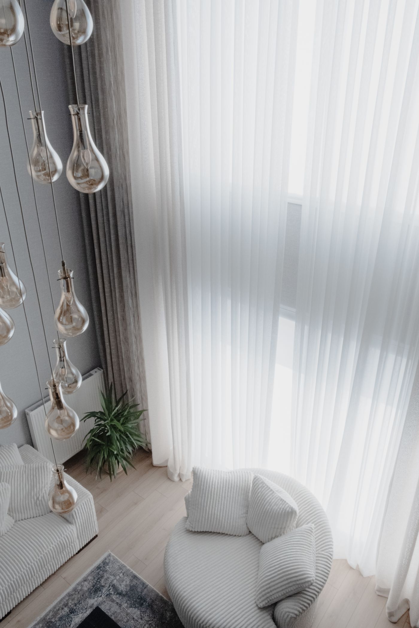Airy neutral living room