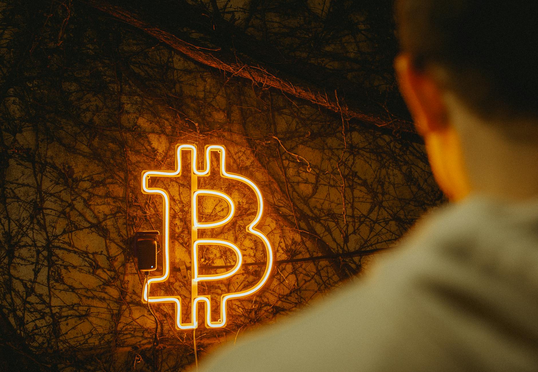 SpaceX moves 281 BTC amid market drop: Is This Bear Trap or Real Dip?