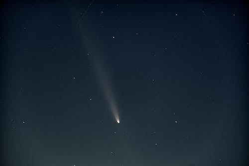 Green Comets Illuminate October Skies: How to Capture the Celestial Phenomenon