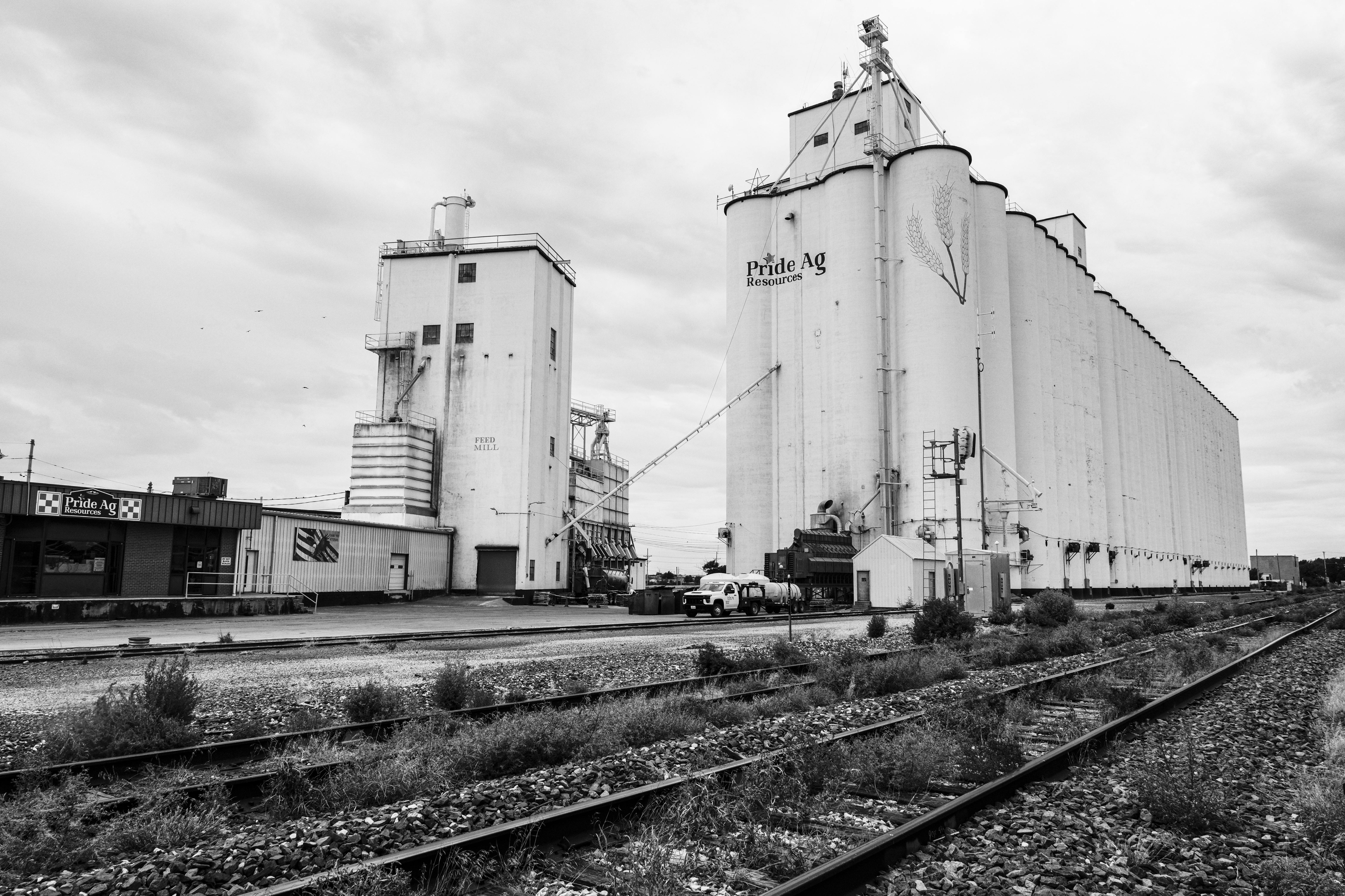 Beyond Monogamy: Embracing Diverse Forms of Love and Intimacy