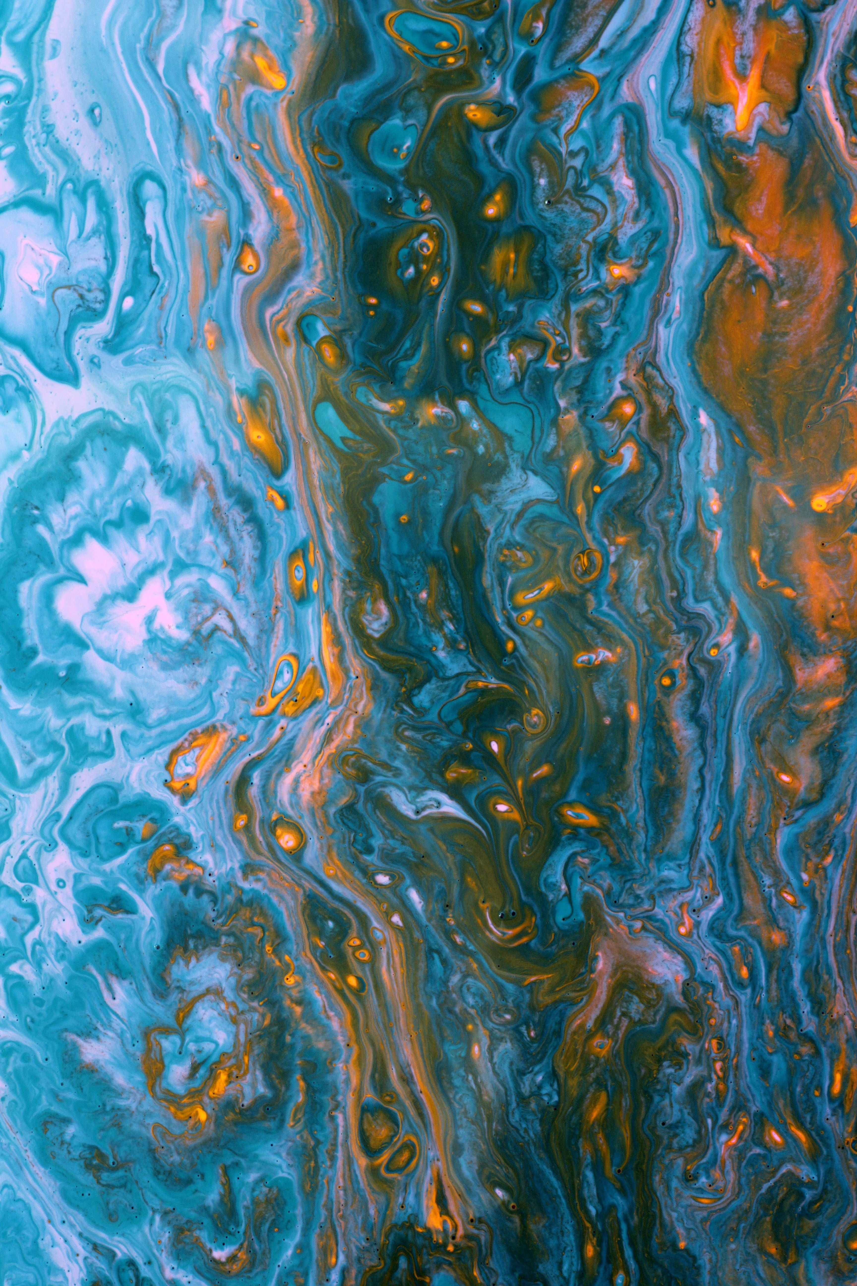 Vibrant Abstract Fluid Art with Warm Tones · Free Stock Photo