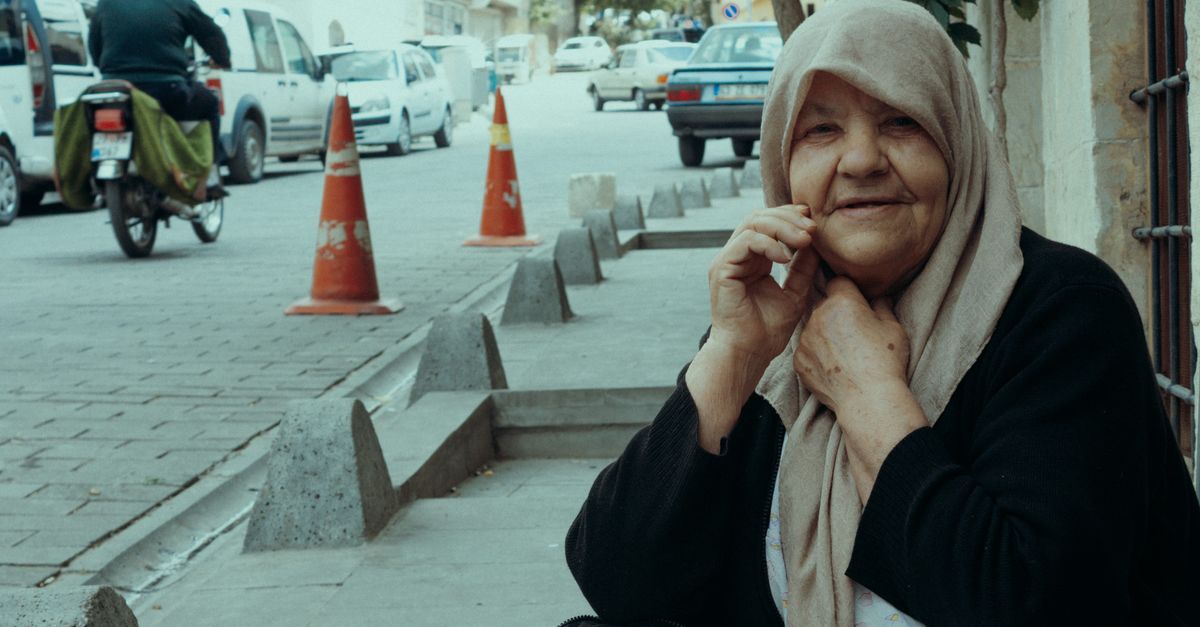 Γιατί παθαίνω κράμπα στο δεξί πόδι όταν πατάω το πεντάλ του γκαζιού;