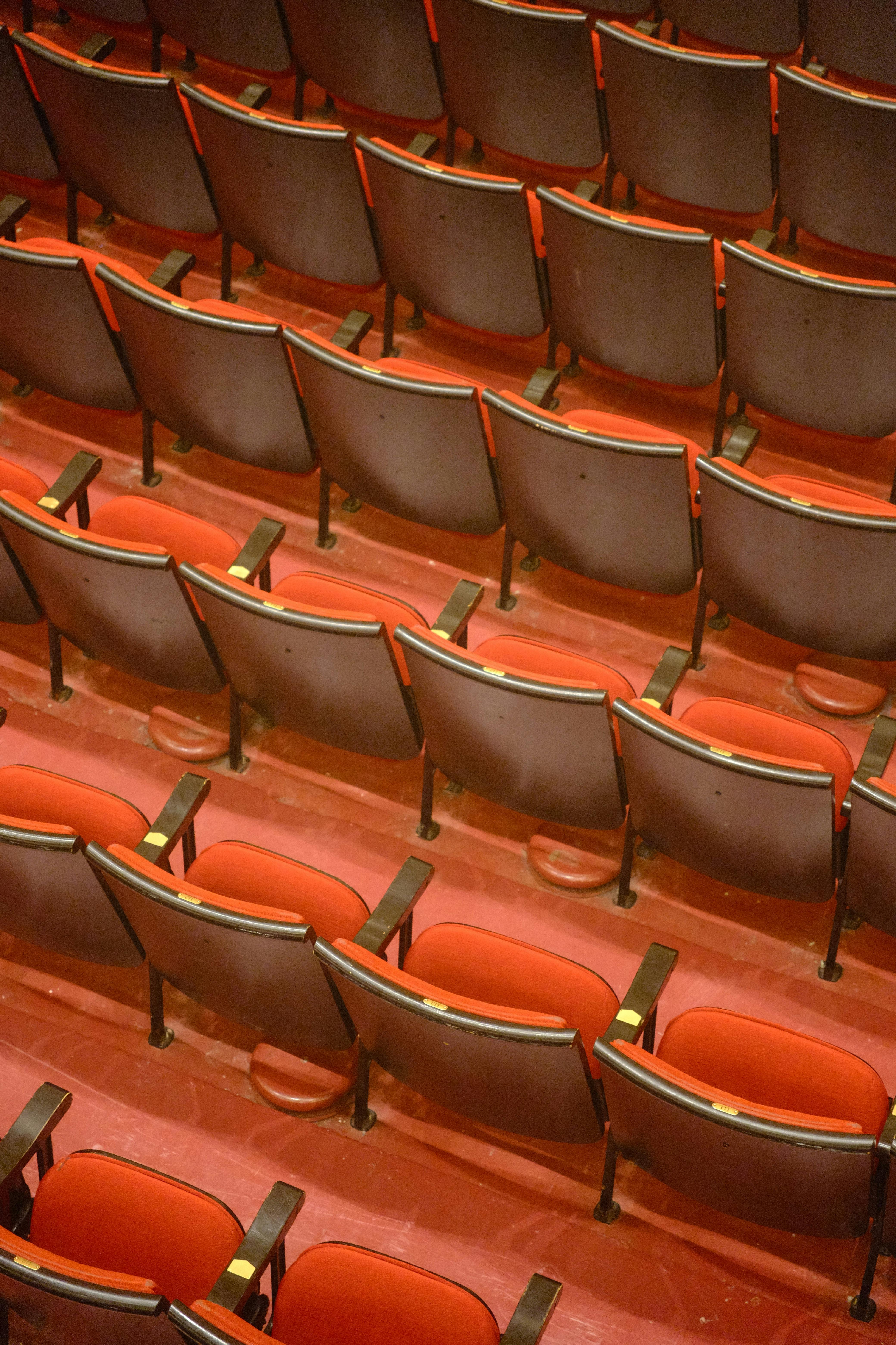 Gratis Posti Vuoti Del Teatro Rosso Nell'auditorium Di Chicago Foto a disposizione