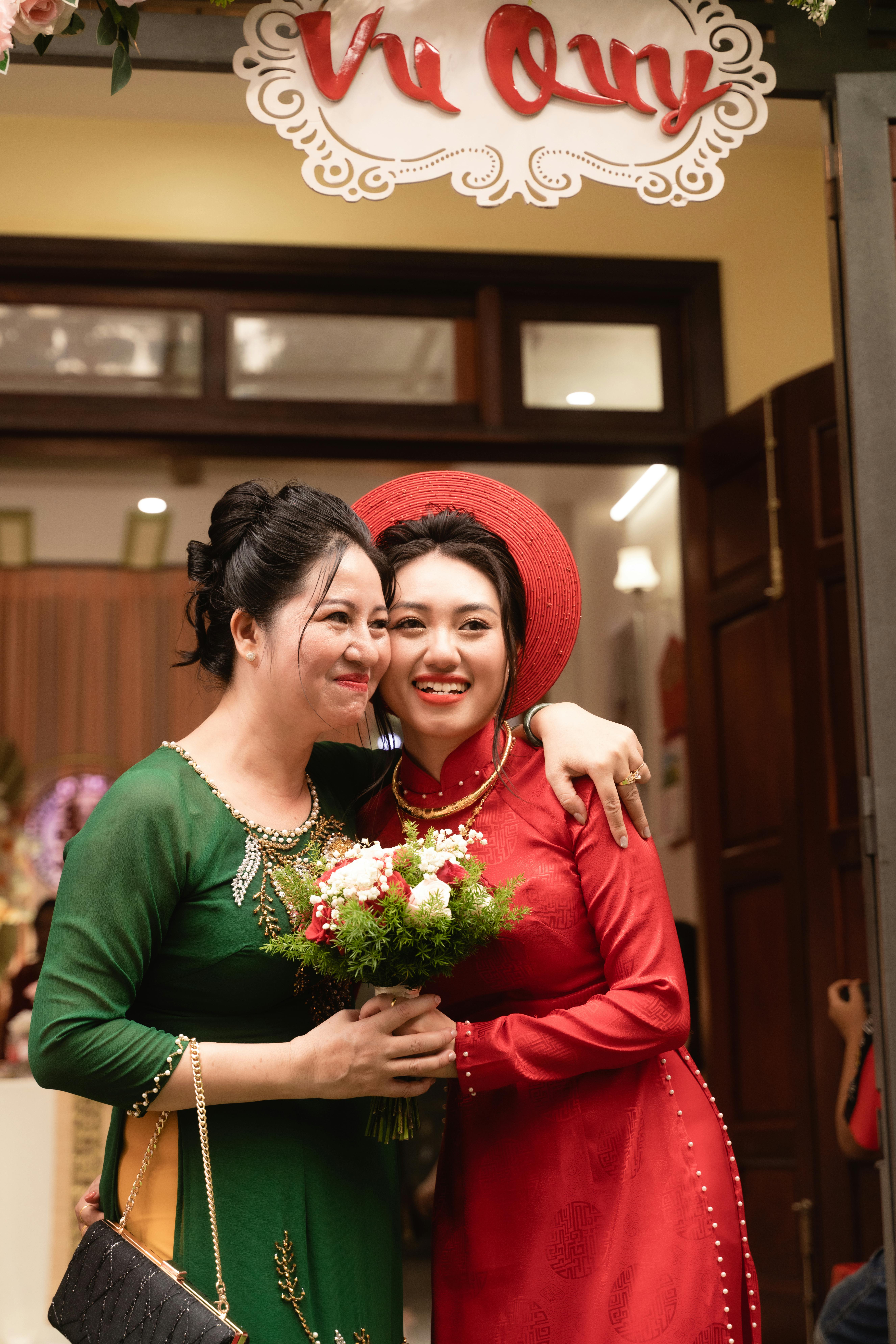 <b>Embracing the Beauty of Vietnamese Family Culture</b>