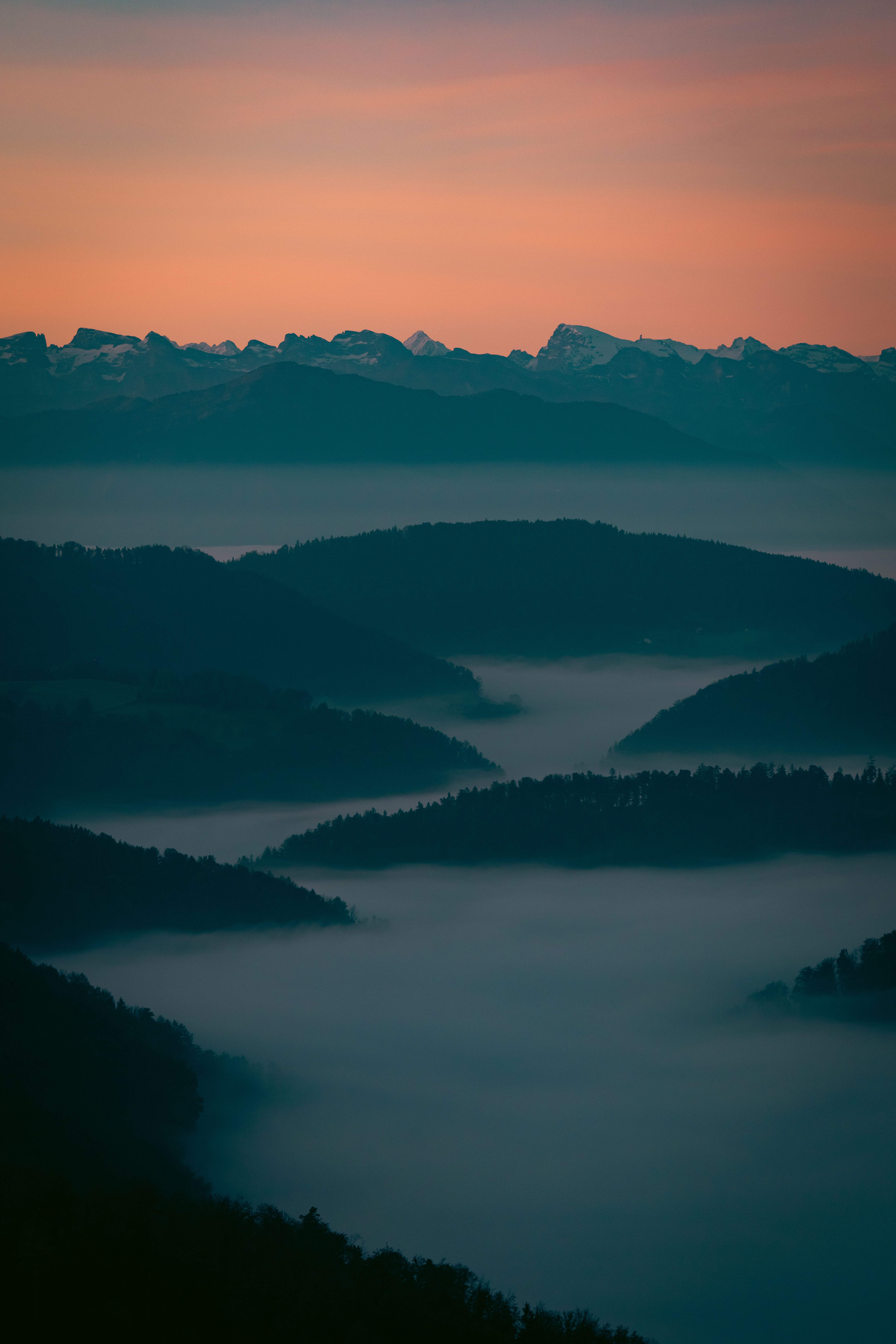 Serene Misty Mountain Landscape at Dawn · Free Stock Photo