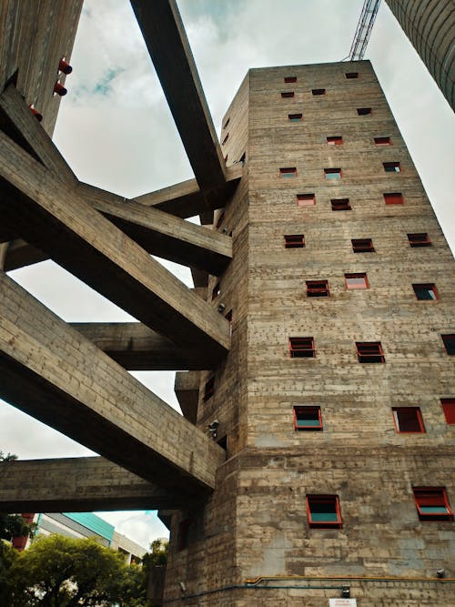 Edificio In Cemento Marrone