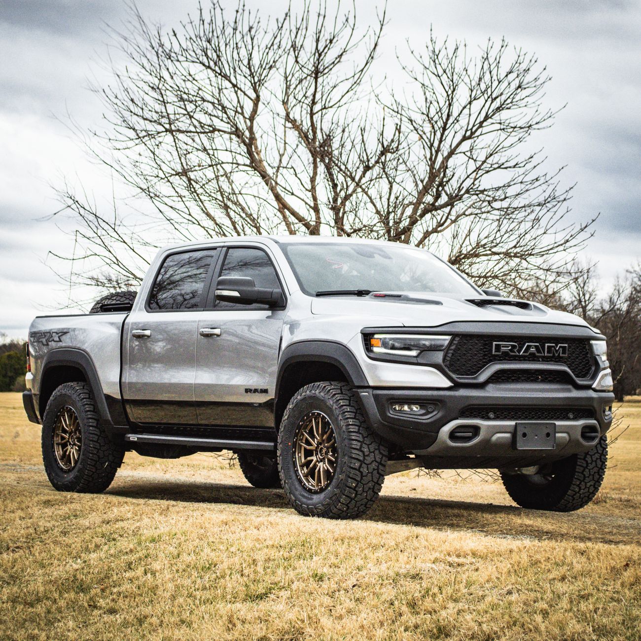 Deputatul Weber renunță la Mercedes, dar continuă să impresioneze cu un Ford Ranger Raptor impresionant!