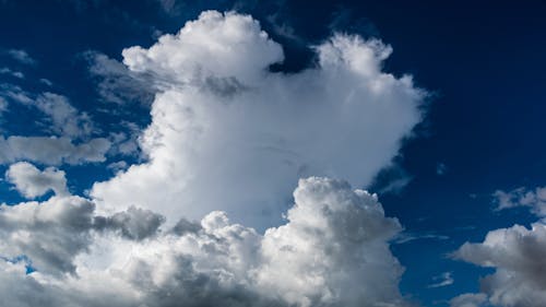 Gratis Nubes Blancas Foto de stock