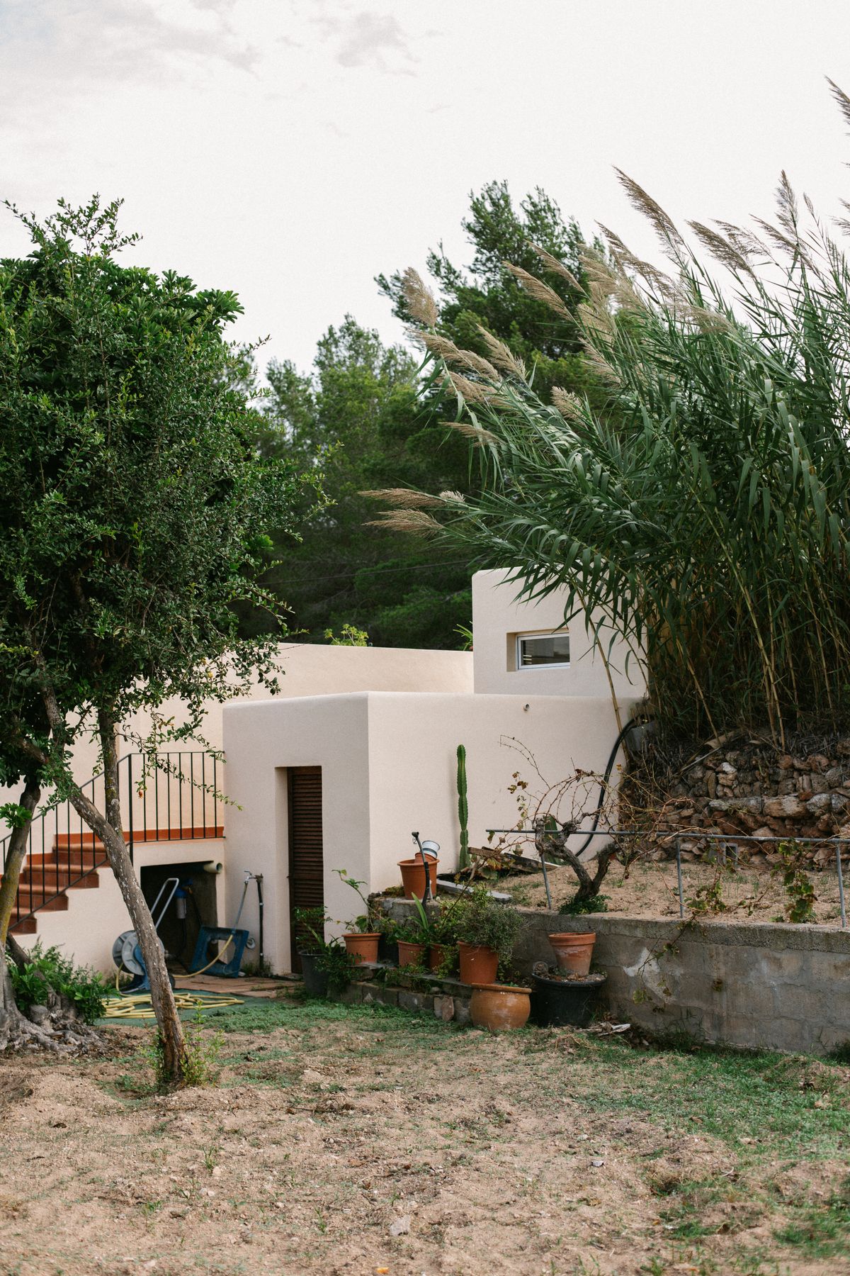 Why Microcement Is the Preferred Choice for Luxury Villa Projects in the Middle East