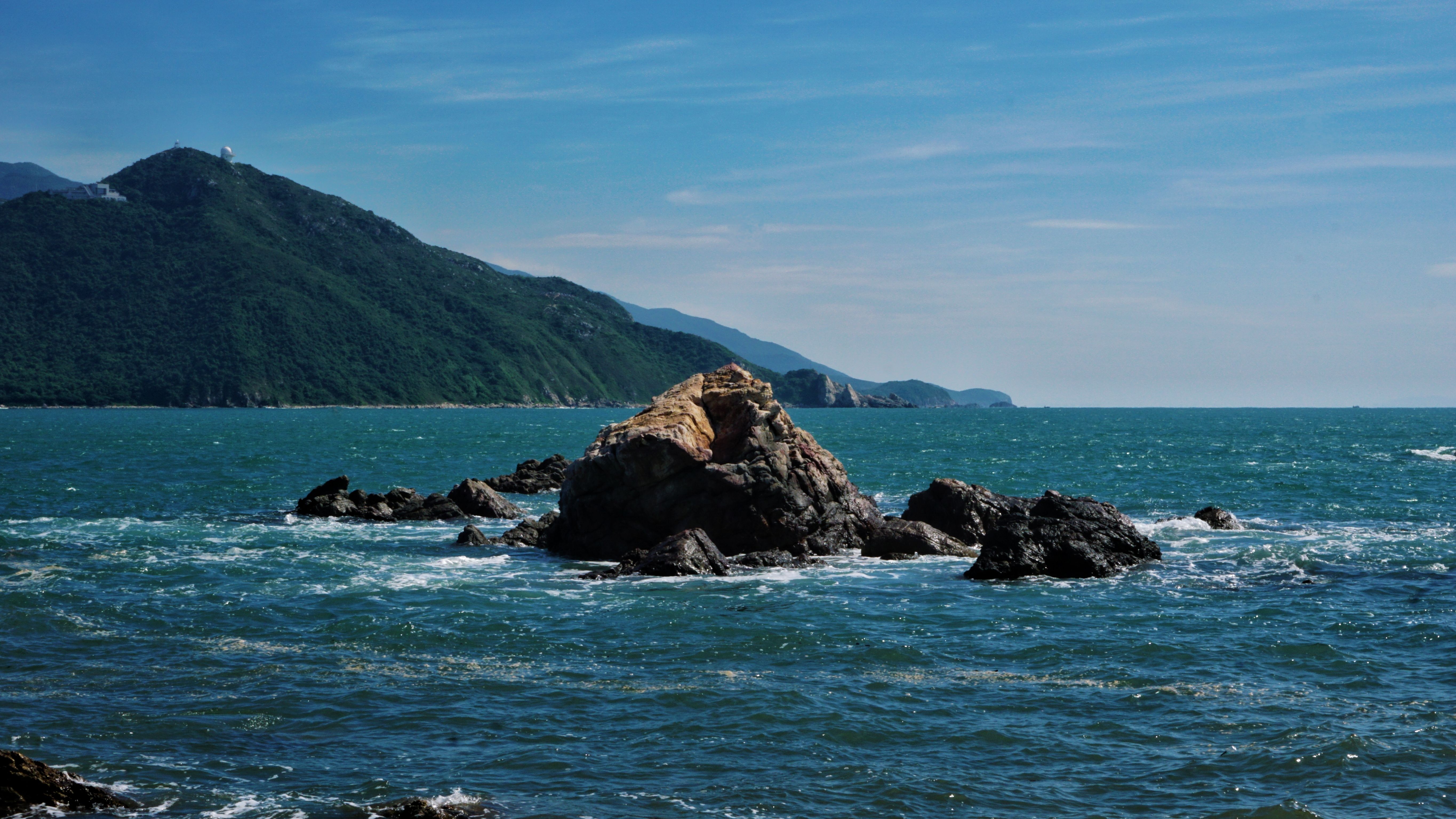 Scenic Coastal Landscape with Rocky Shores · Free Stock Photo