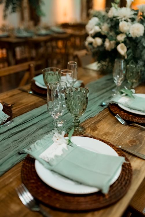 Elegant Rustic Table Setting with Green Accents · Free Stock Photo