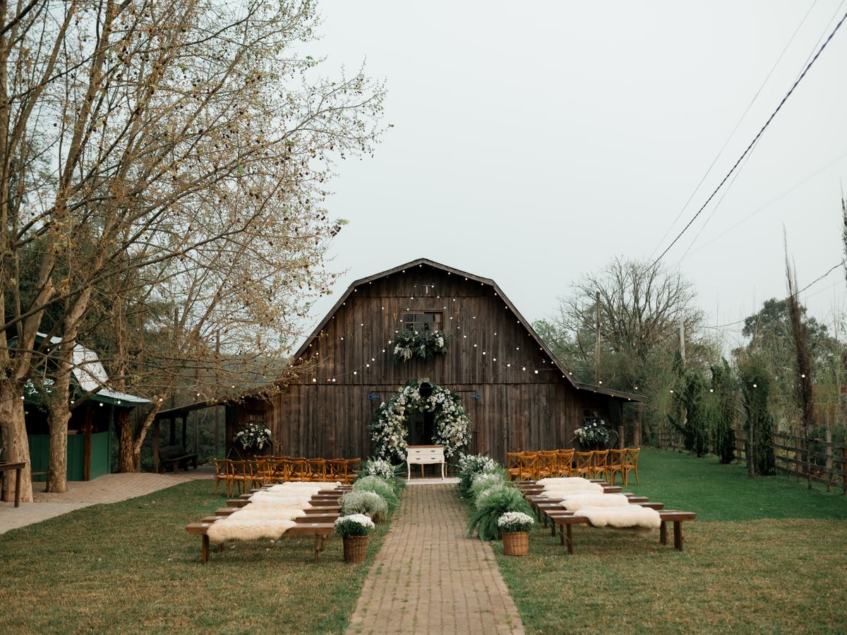 Buttermilk Falls Inn & Spa