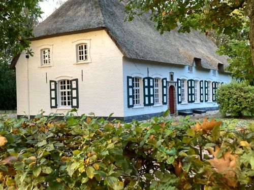 Free Old house close-up Stock Photo